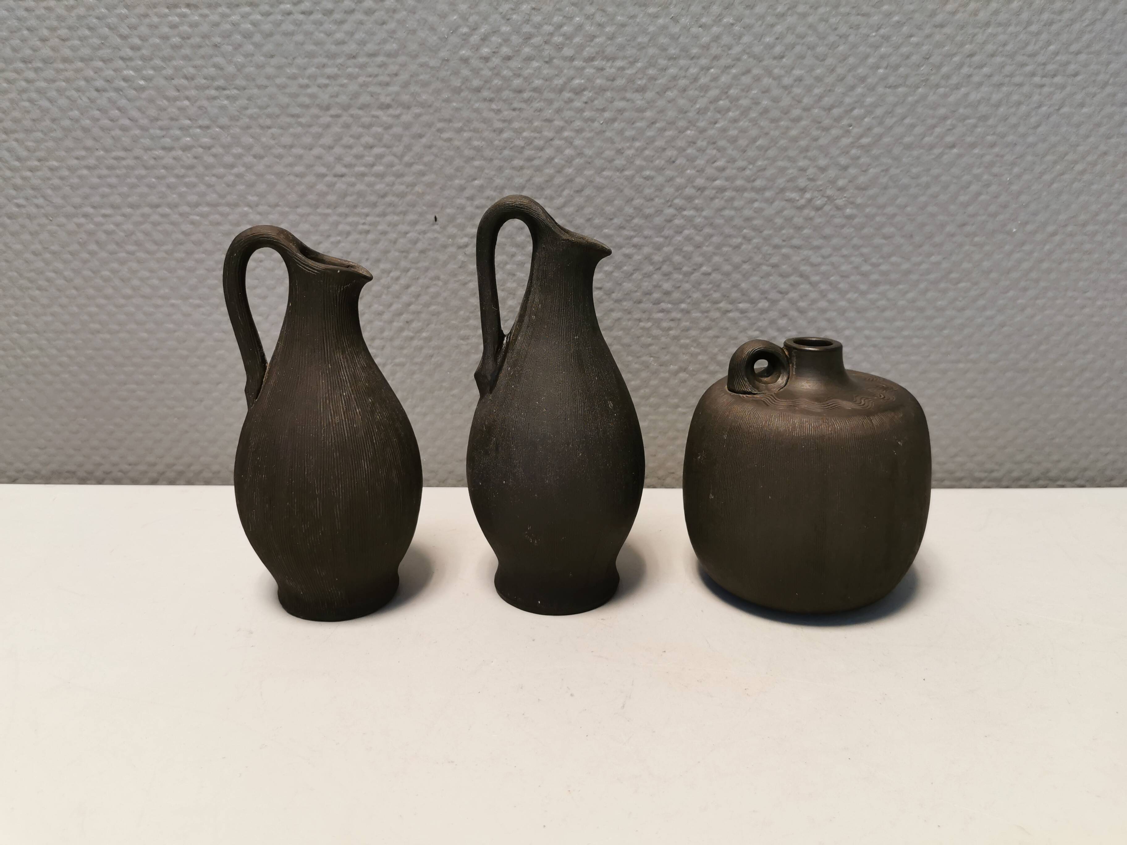 Céramiques du danois dagnæs ceramics des années 1970. avec rainures.