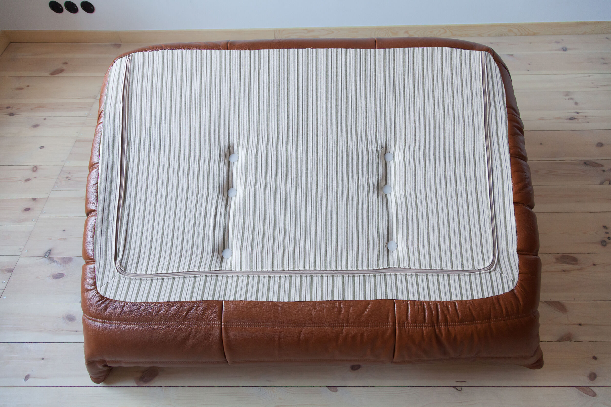 Togo sofa set model designed by Michel Ducaroy 1973