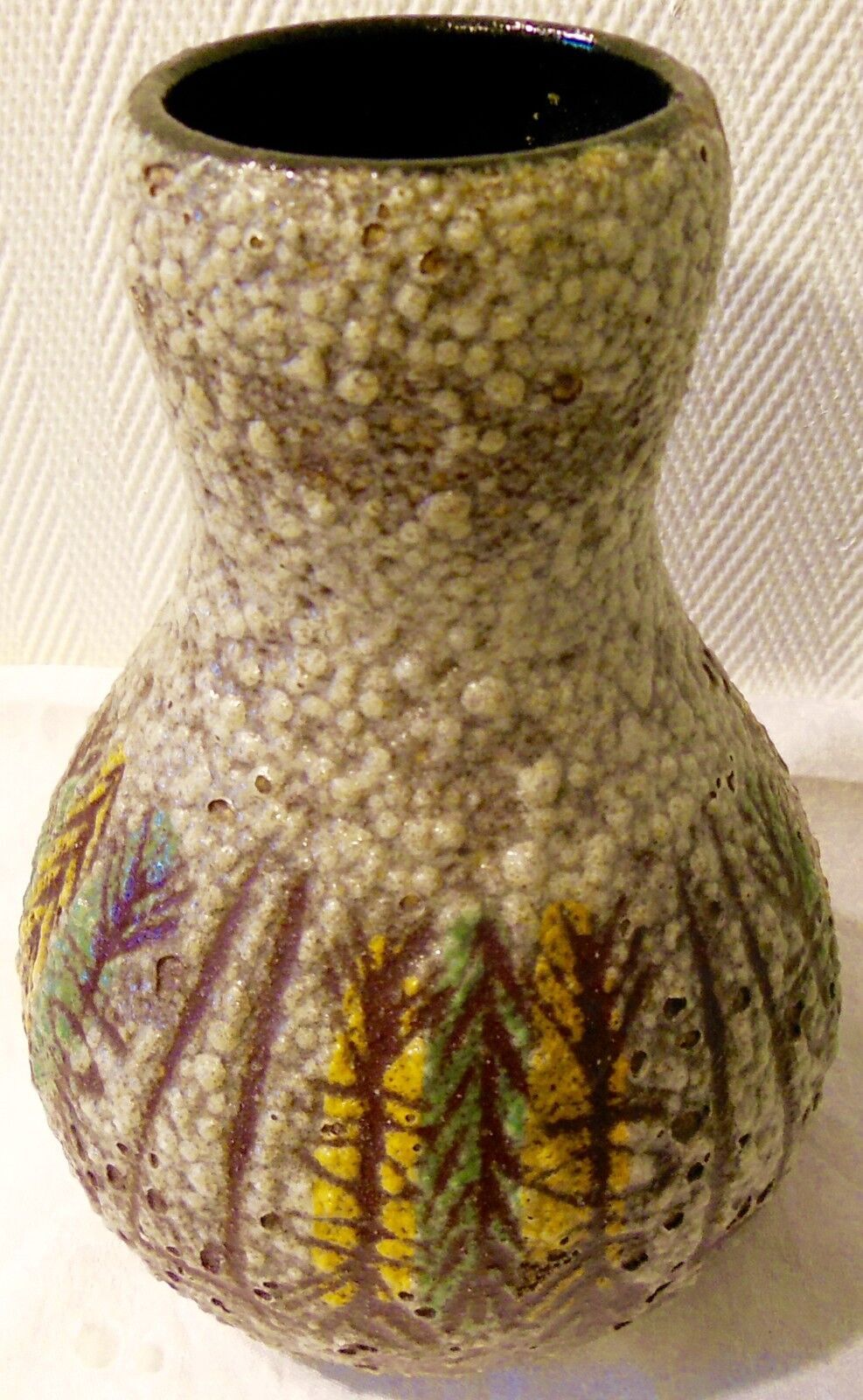 Ceramic vase of accolay, primitive abstract decor