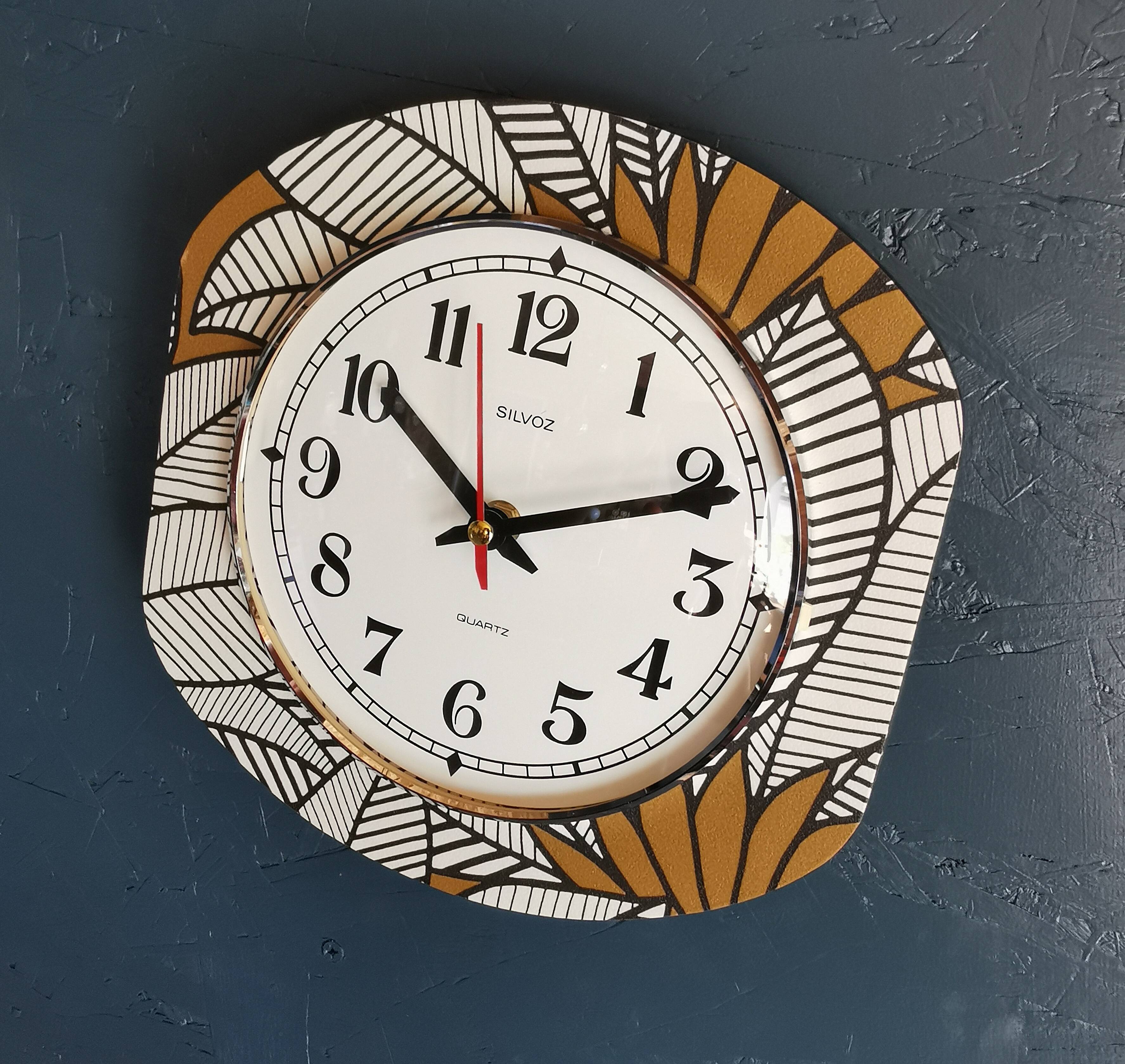 Vintage silent wall clock pendulum 60s "Silvoz black and white"