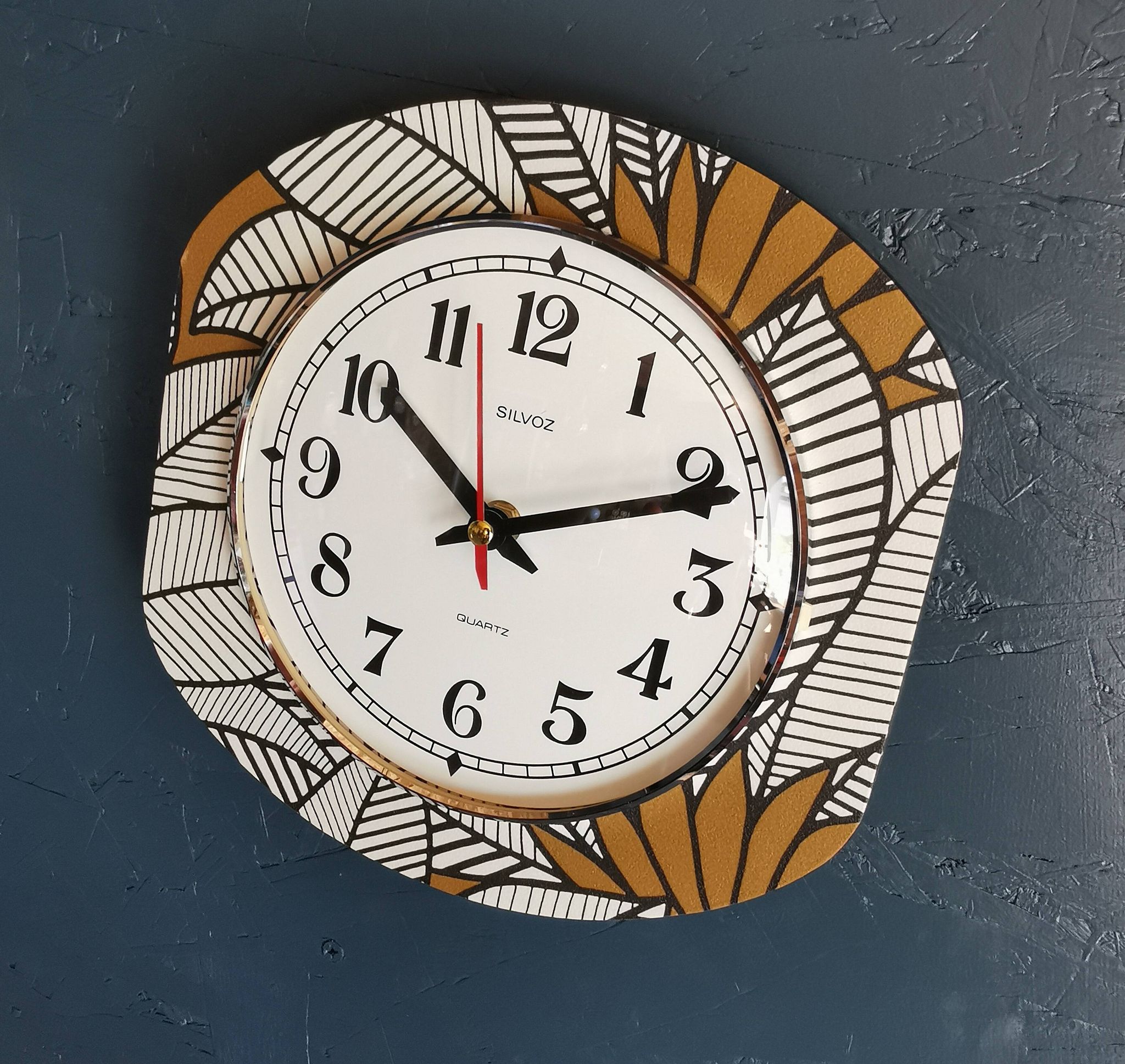 Vintage silent wall clock pendulum 60s "Silvoz black and white"