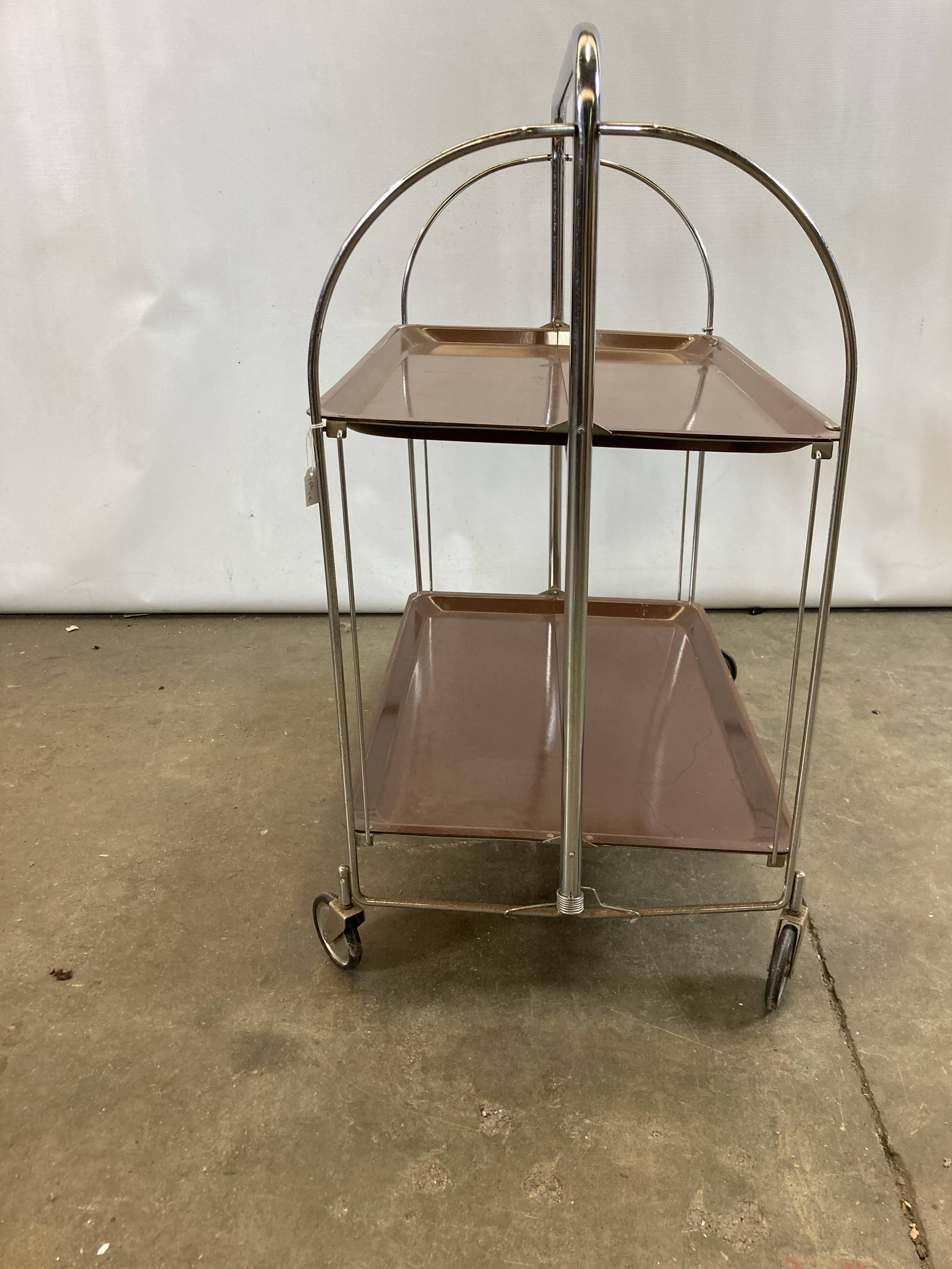 Vintage chrome folding wheel dessert