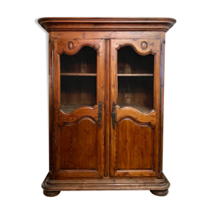 Armoire grillagée Louis XV, XVIIIe