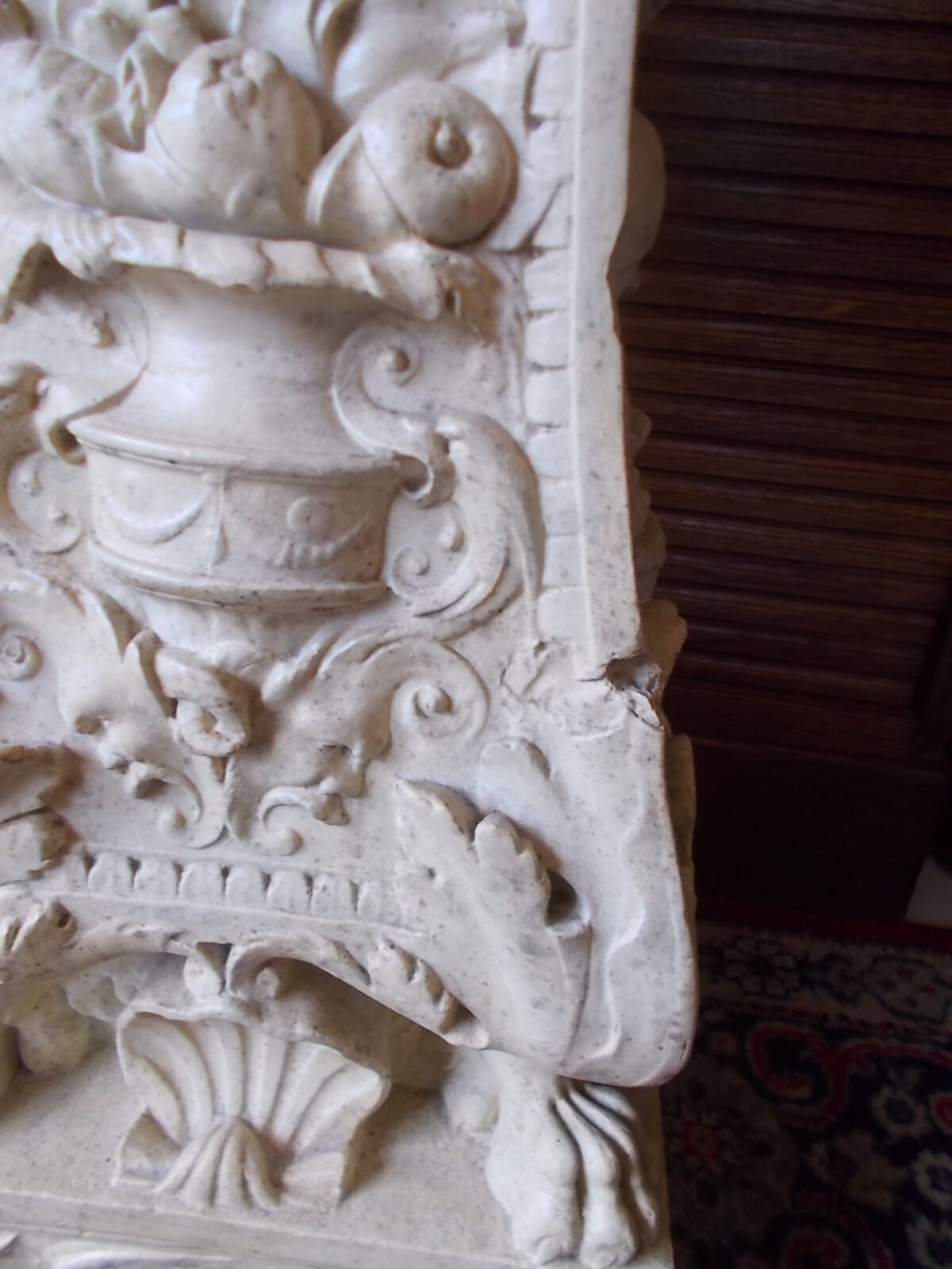 Column pedestal ram heads