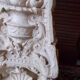 Colonne sellette têtes de béliers