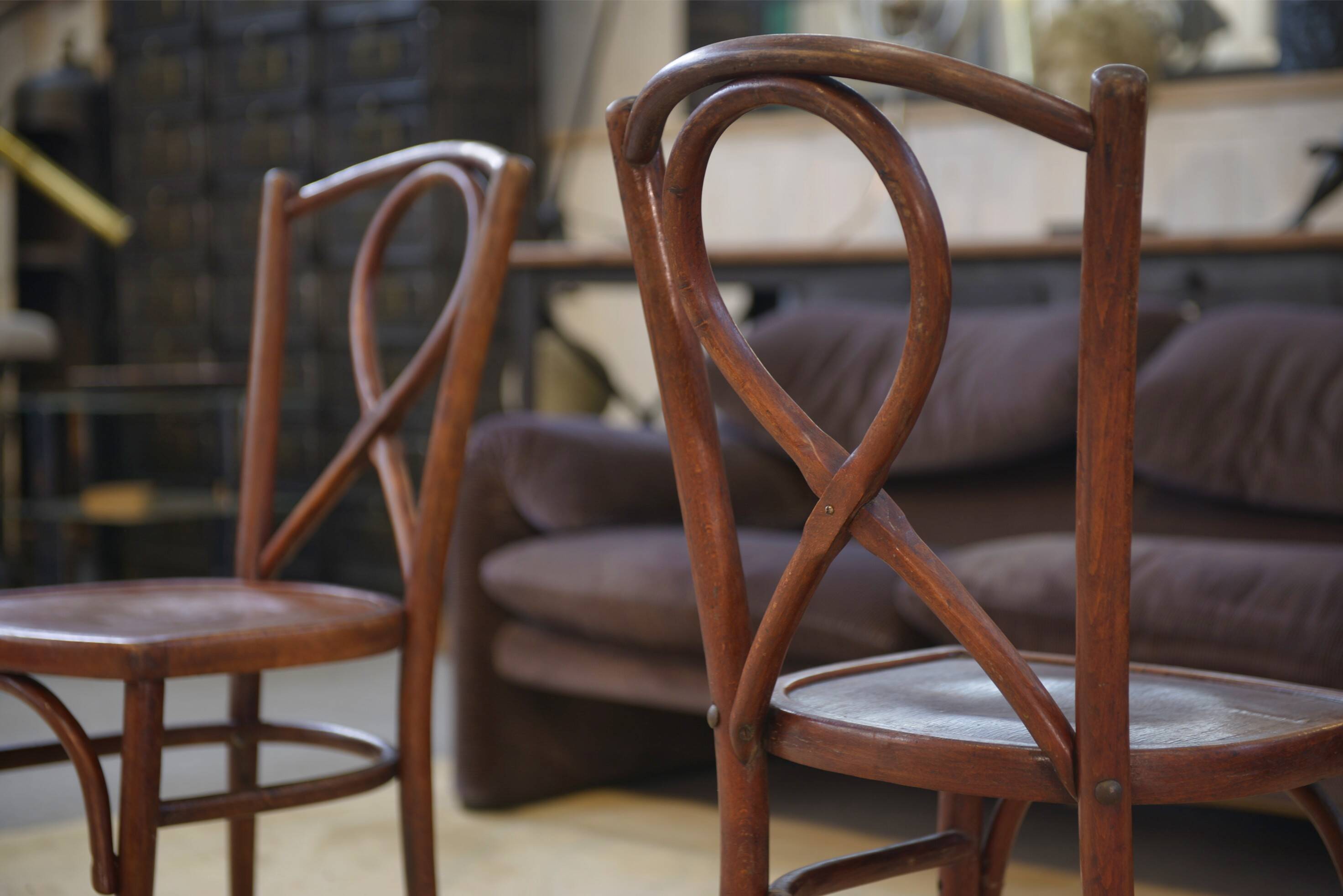 Paire de chaises bistrot en bois courbé 1950