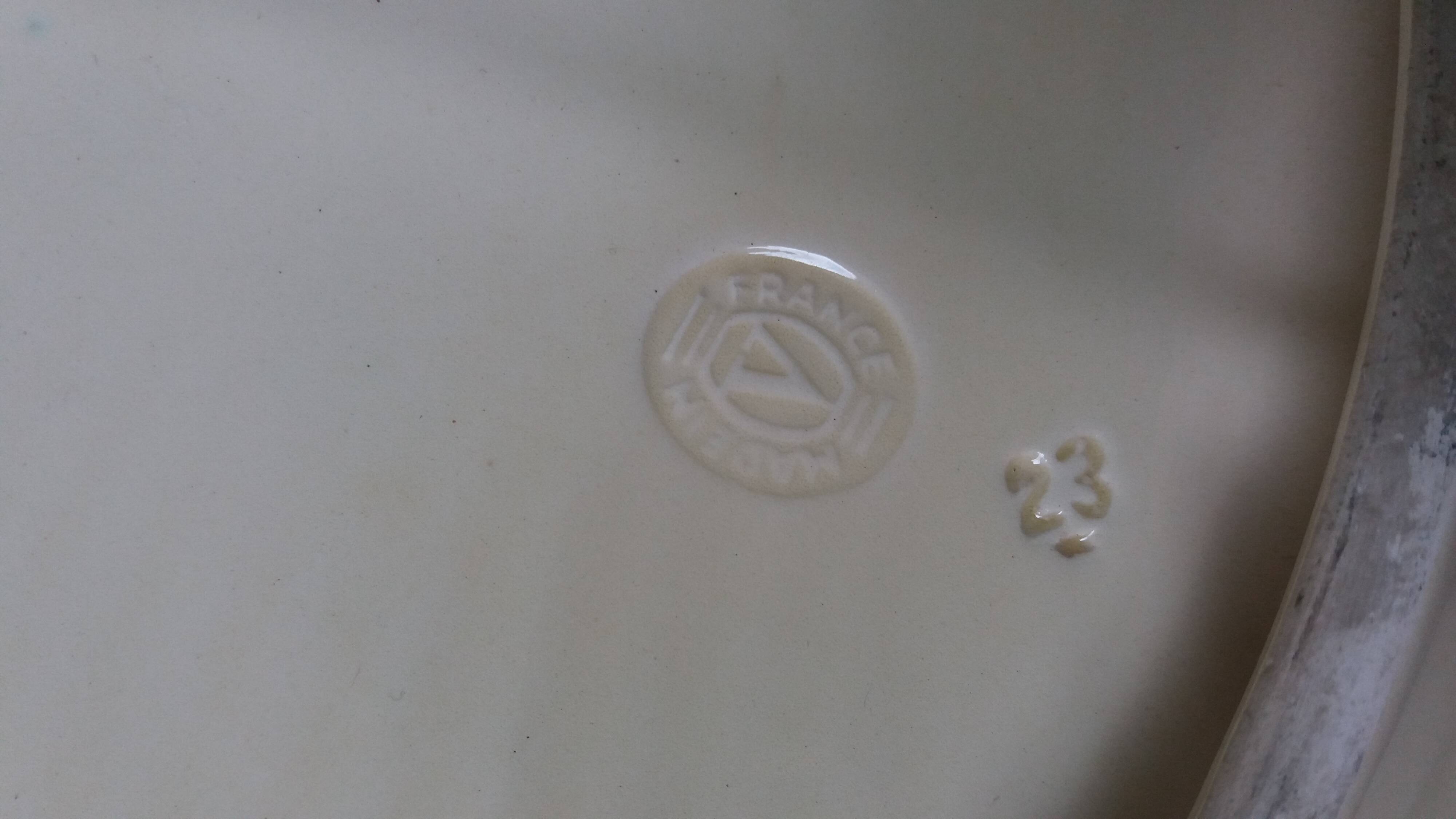 Verceram model 4675 leaf plate from the 1950s.