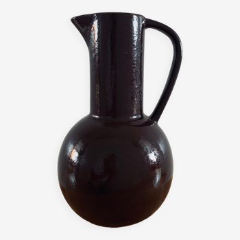 Vase/carafe with handle