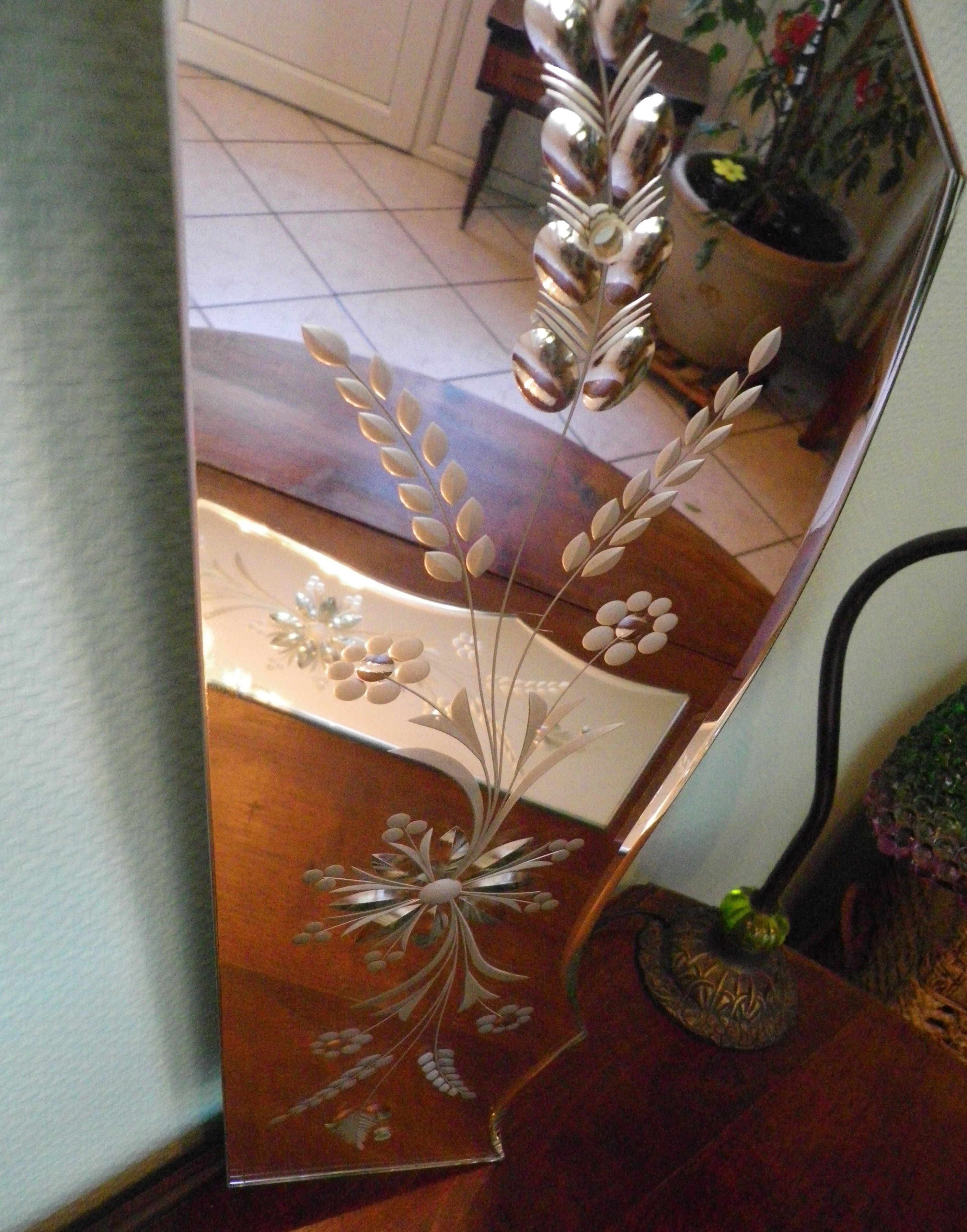 Double Venetian mirror, asymmetrical, beveled