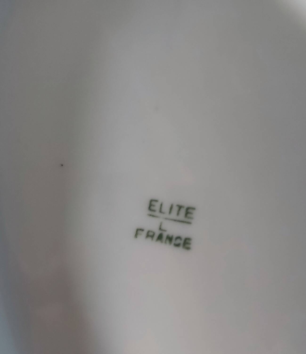 White porcelain soup tureen – Elite – Size L – French elegance