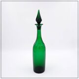 Green glass carafe from the 19th century - England, circa 1870.