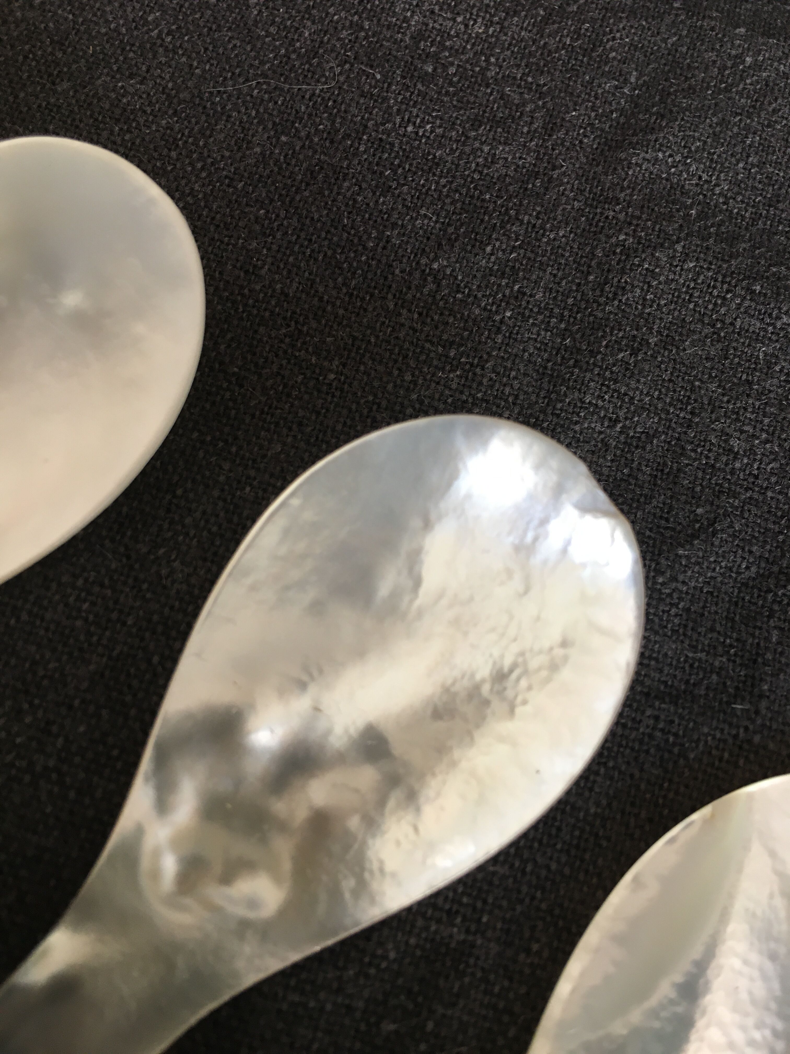 Set of 4 spoons in mother-of-pearl and rosewood