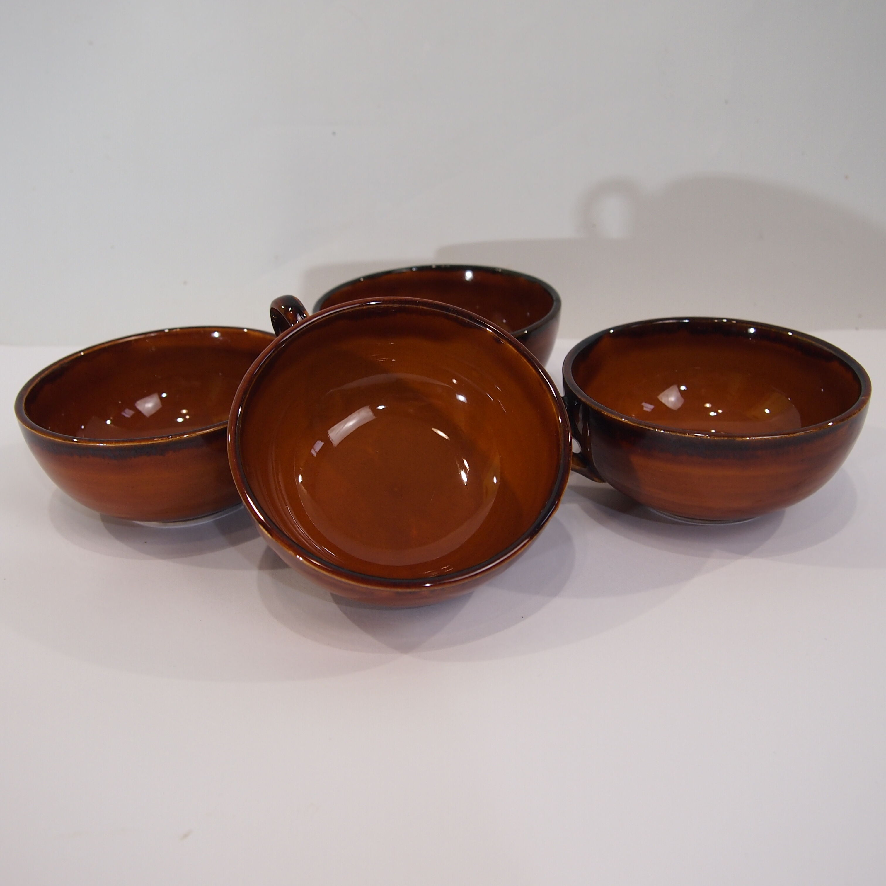 Lot of 4 cups Saint Clement France
