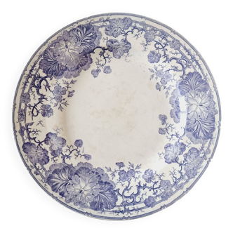 Grande assiette plate en terre de fer sarreguemines modèle u&c géranium couleur violette 19ème siècl
