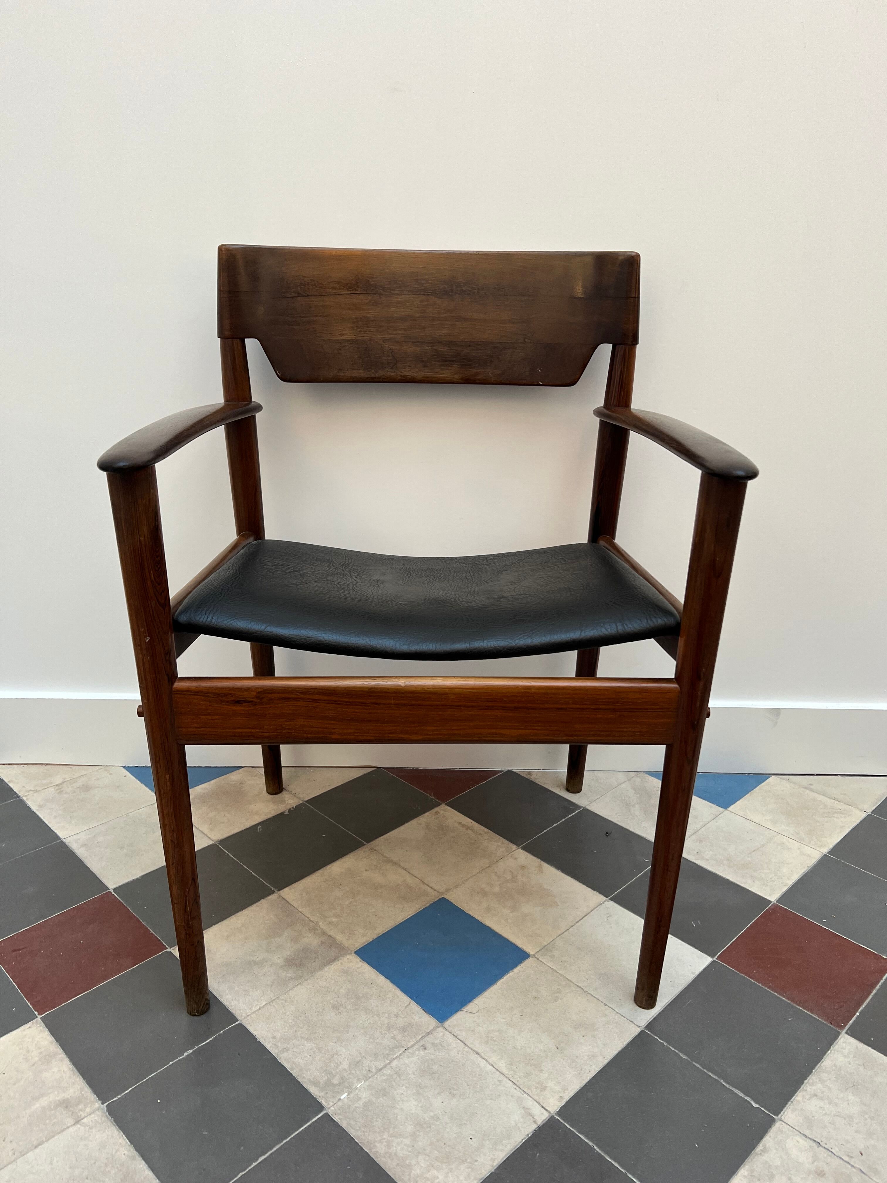 Danish armchair in rosewood Grete Jalk