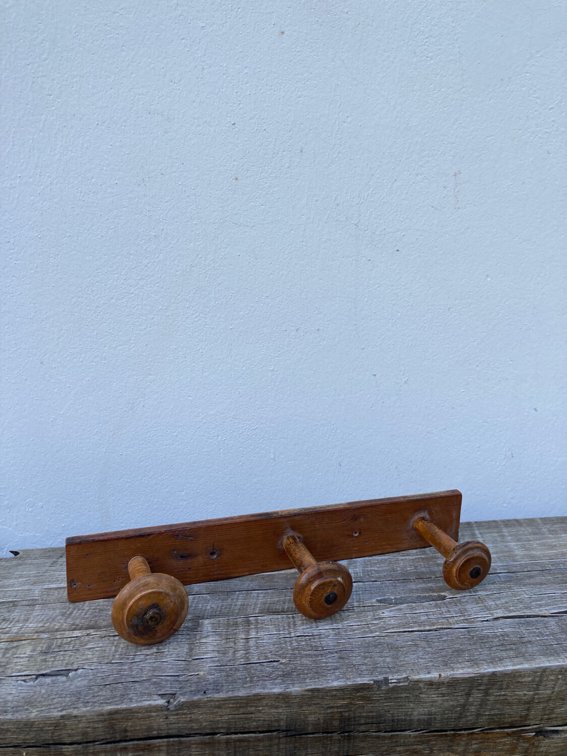 Portemanteau de ferme en bois ancien