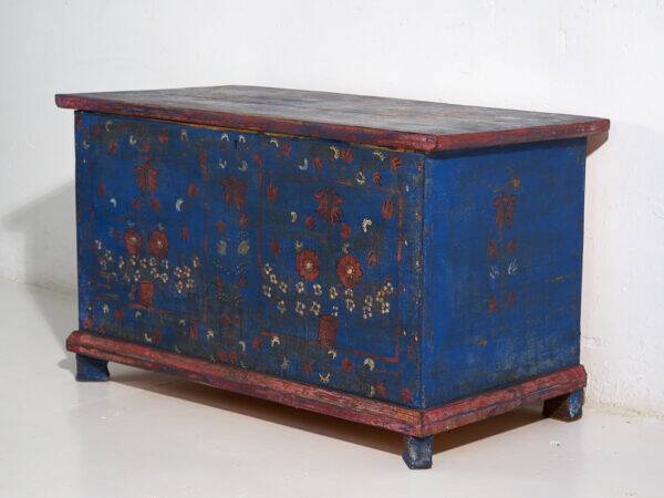 Antique navy blue trunk with floral details (c.1920) #94