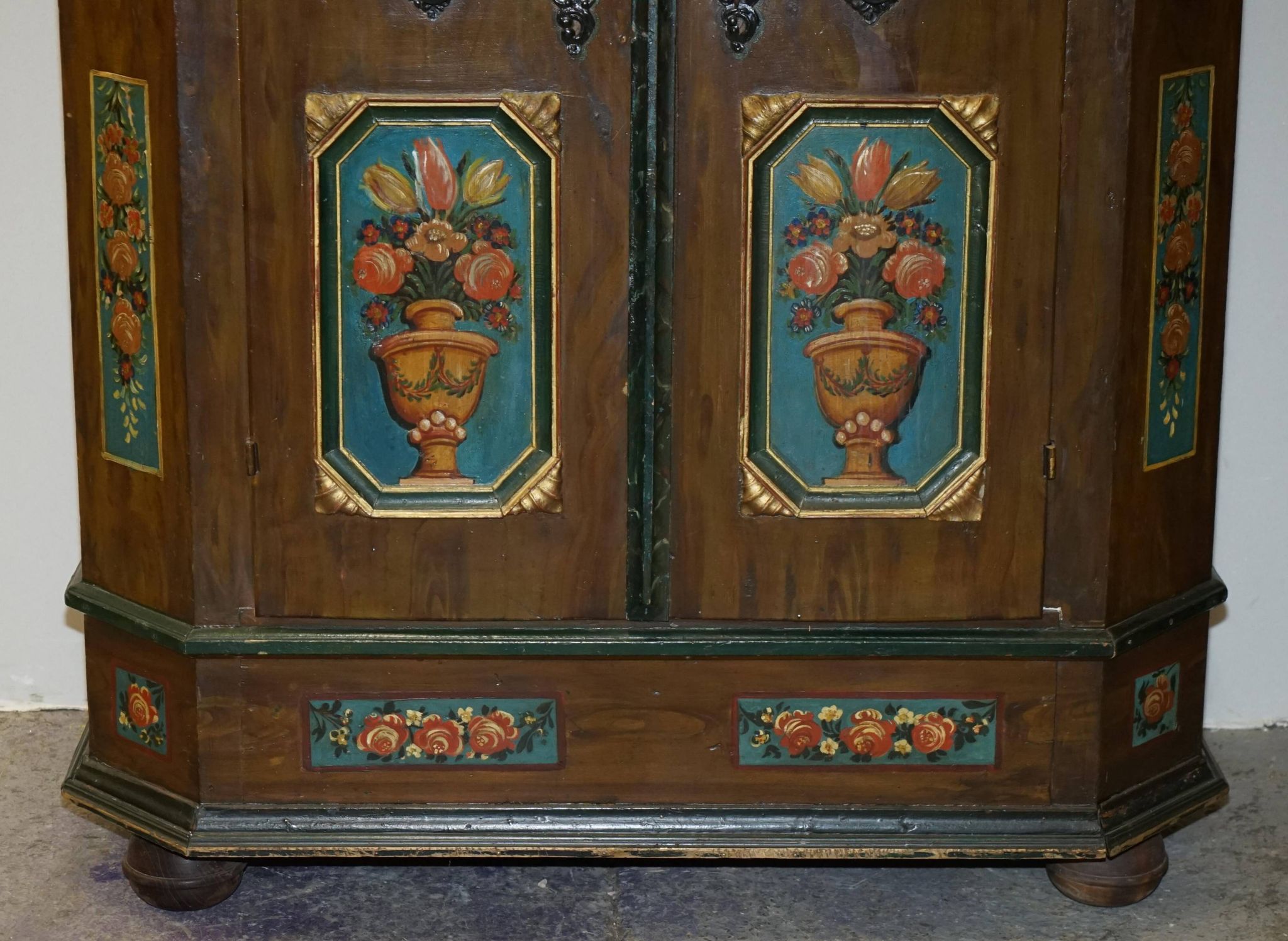 Armoire de mariage allemande peinte à la main, ancienne, 1829-1851