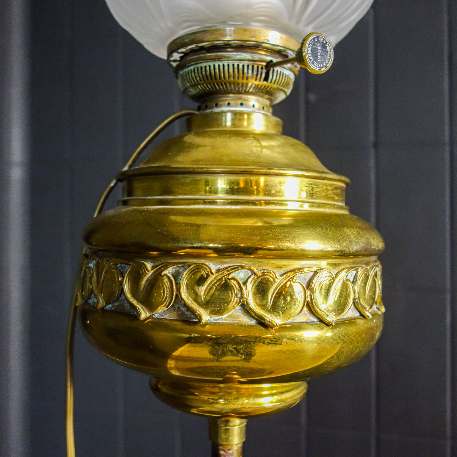 Art nouveau floor lamp with alabaster top - gold