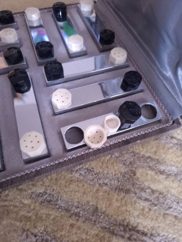 Coffret 12 portes couteaux art déco ( salière,  poivrière)