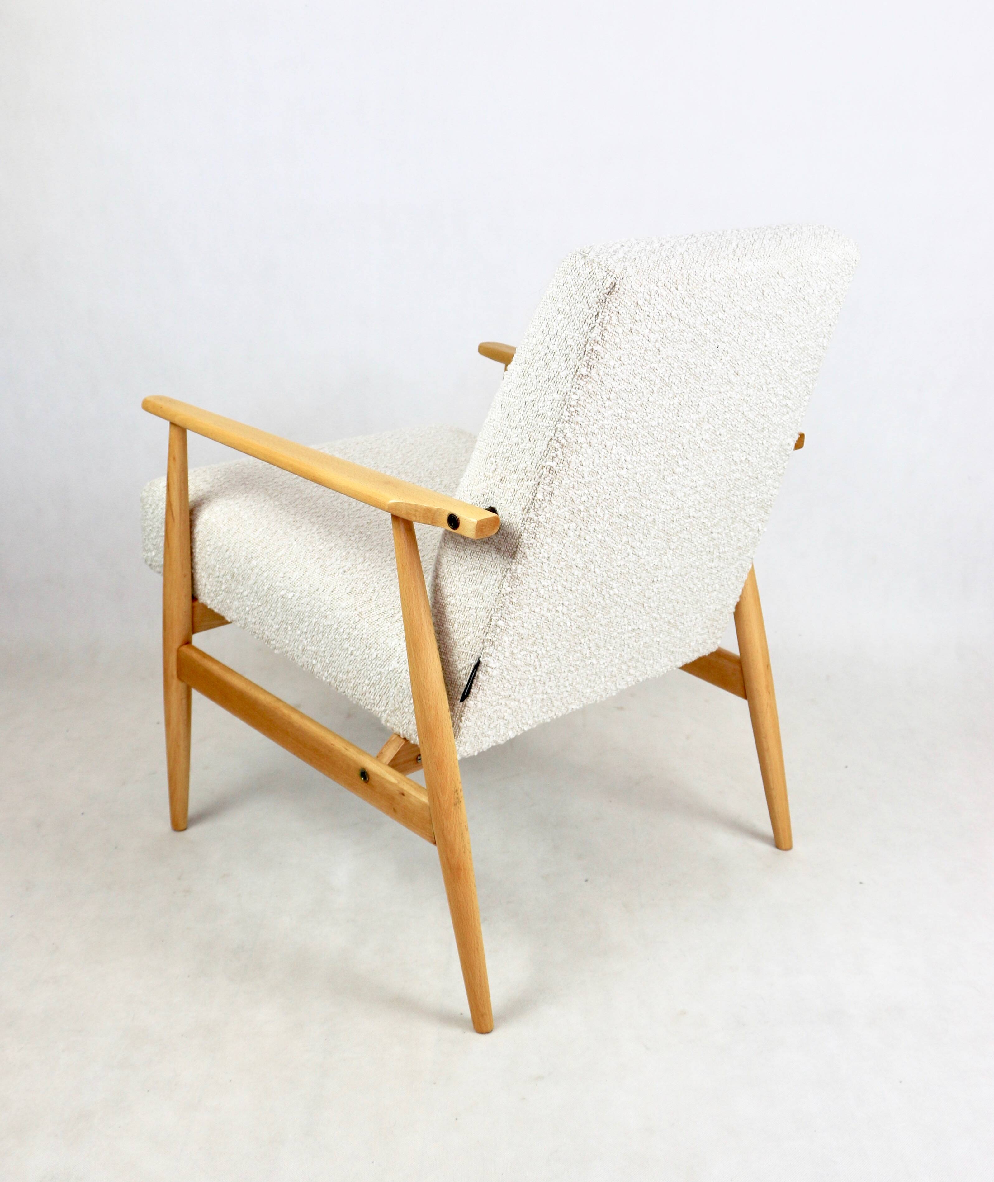 Armchair 'Lis', 1970s, white boucle, design by Henryk Lis - light wood