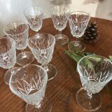 Set of 8 small walking glasses, made of chiseled glass