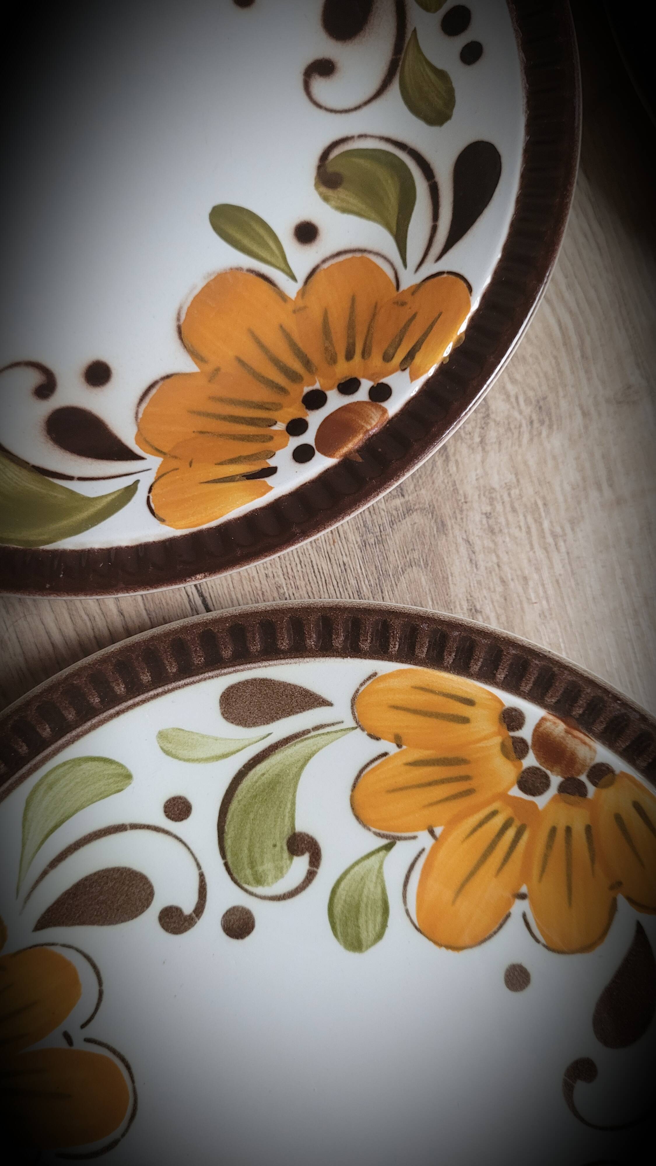 Set of 6 Boch Paradisio plates