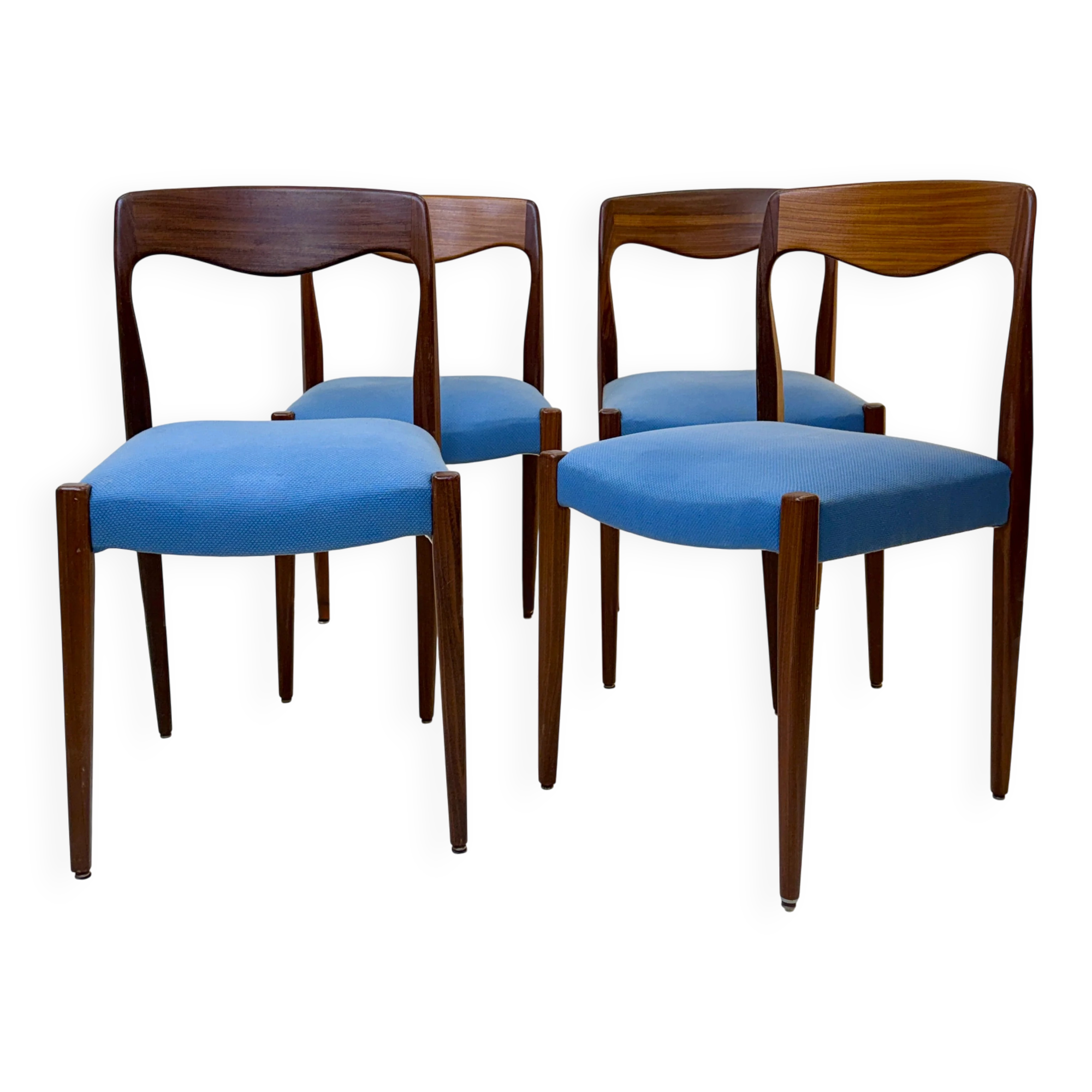 Suite de 4 chaises scandinaves, 1960s
