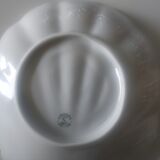 Porcelain shell dish