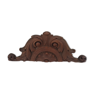 Fronton d'armoire