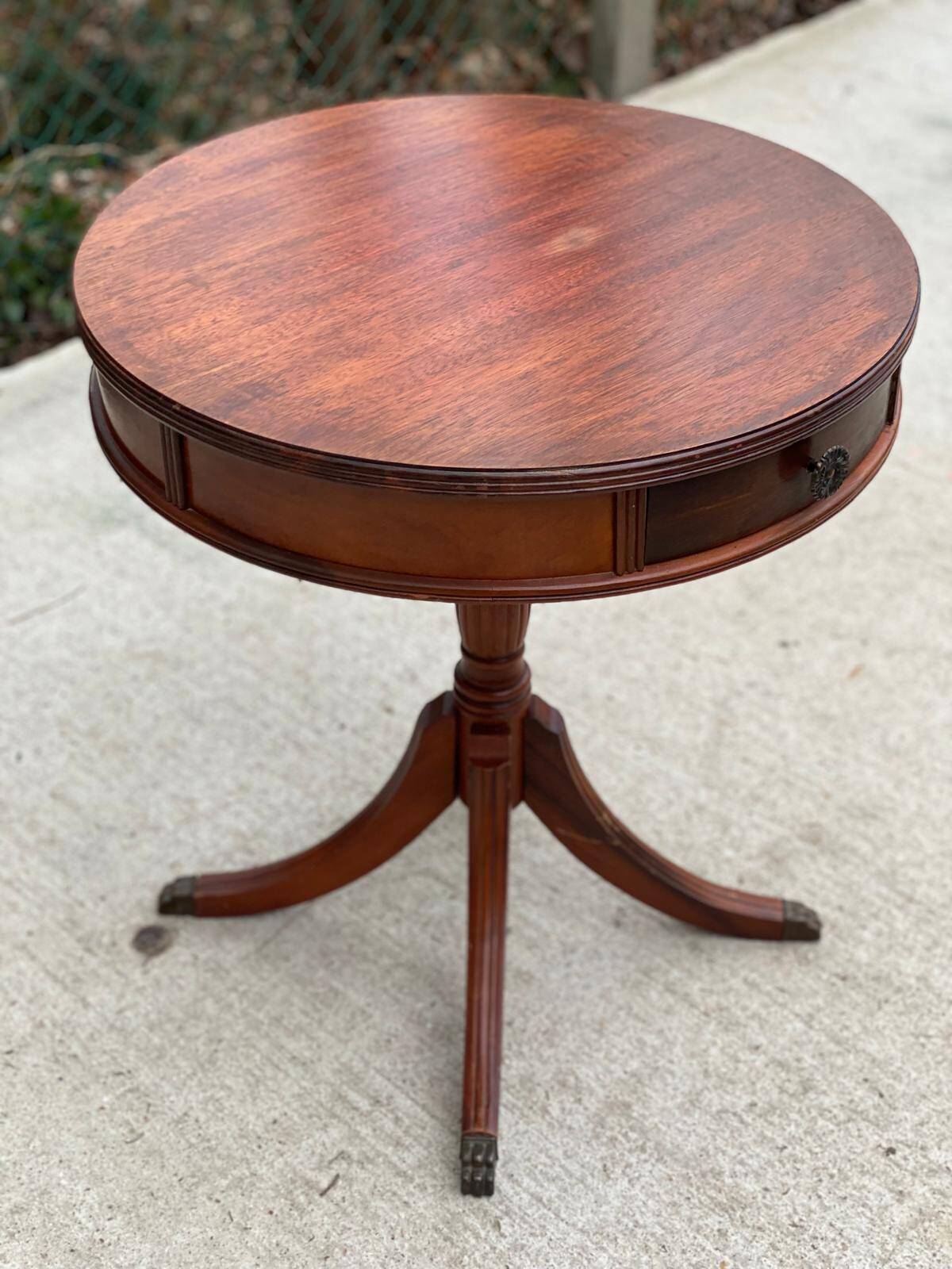 English style round side table lion claw 60cm