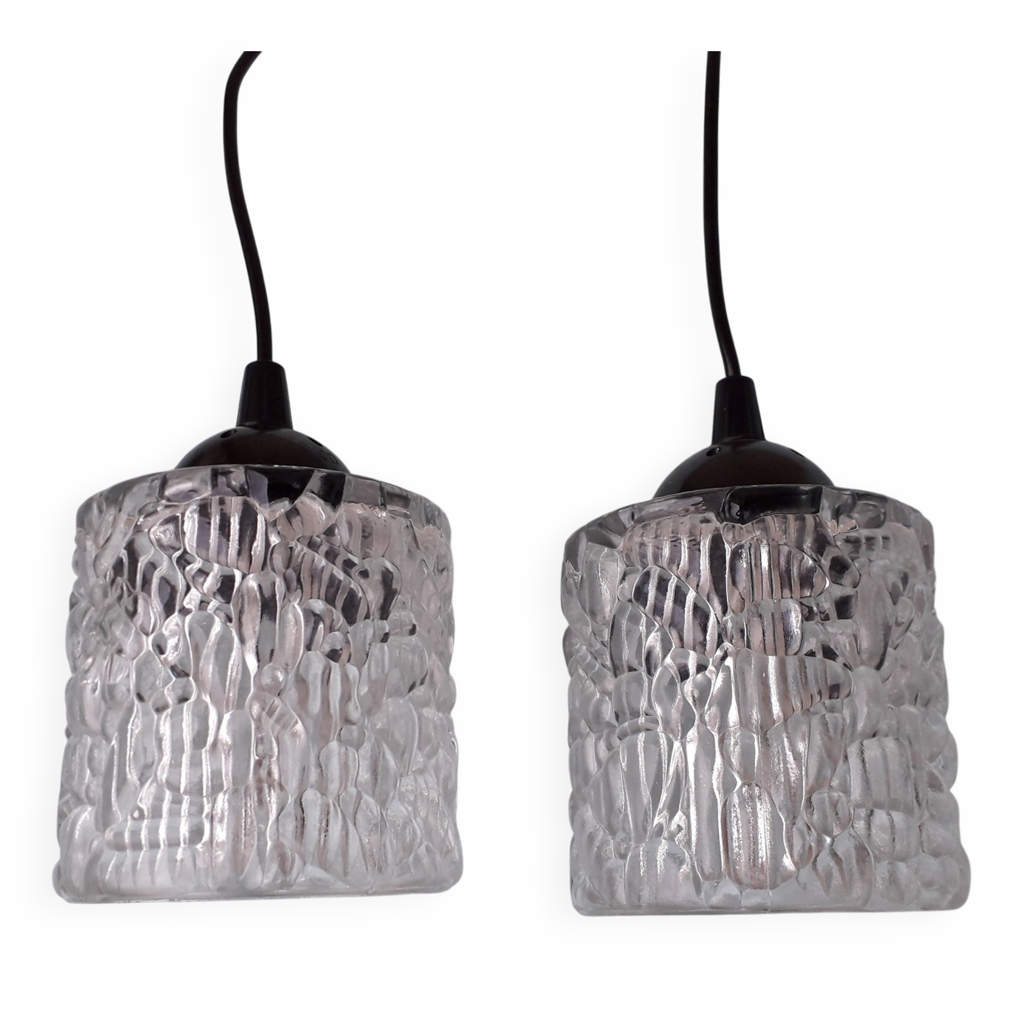 Paire de suspensions en verre holophane