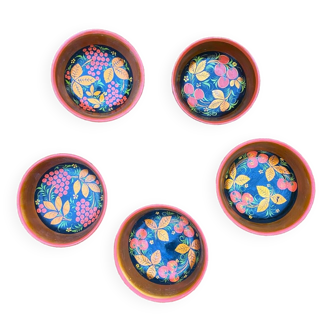 Russian folk art bowls