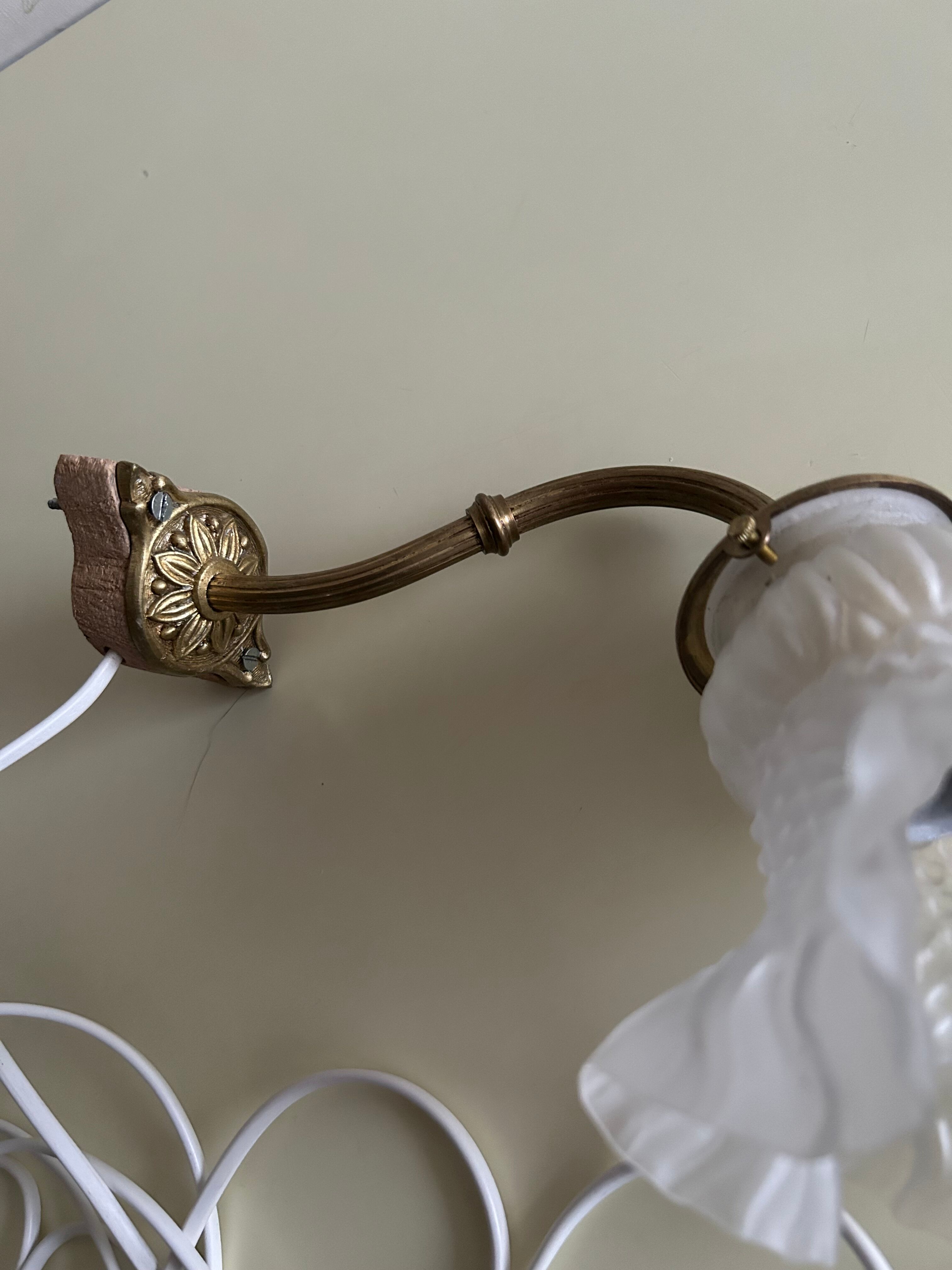 Antique gilded bronze wall lamp with frosted glass tulip