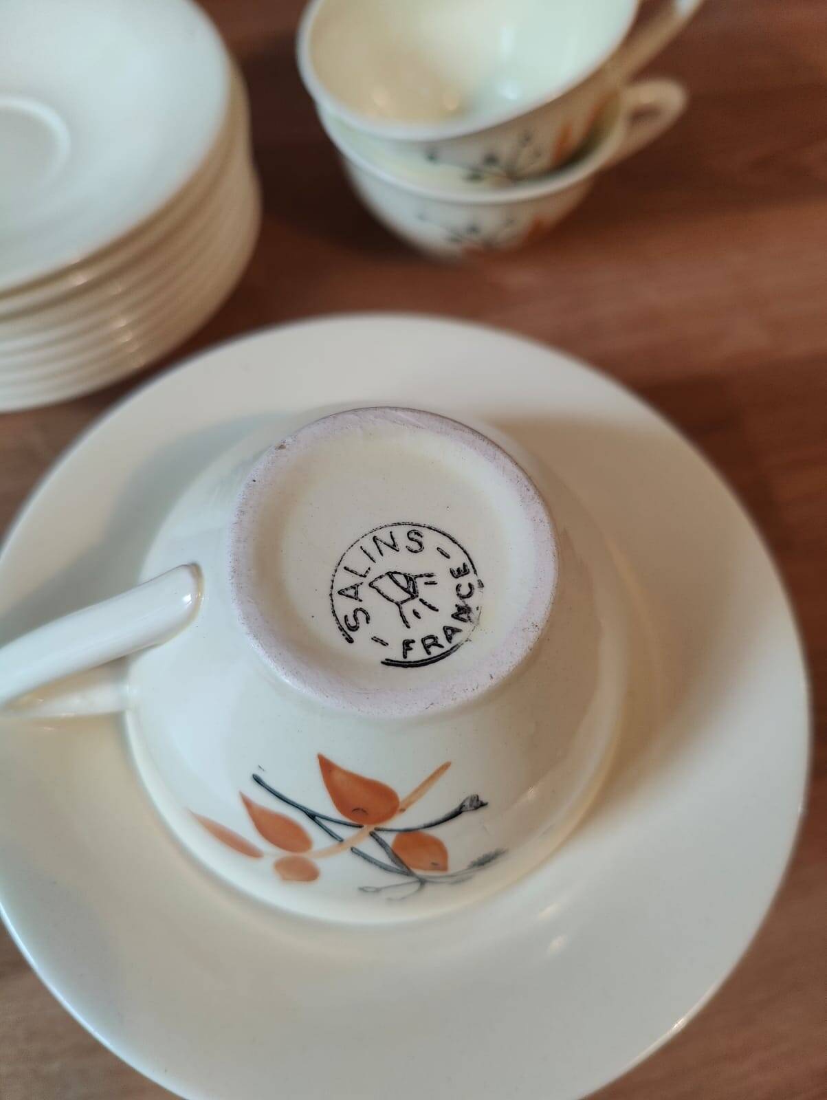 Salins, Mirande cups and saucers