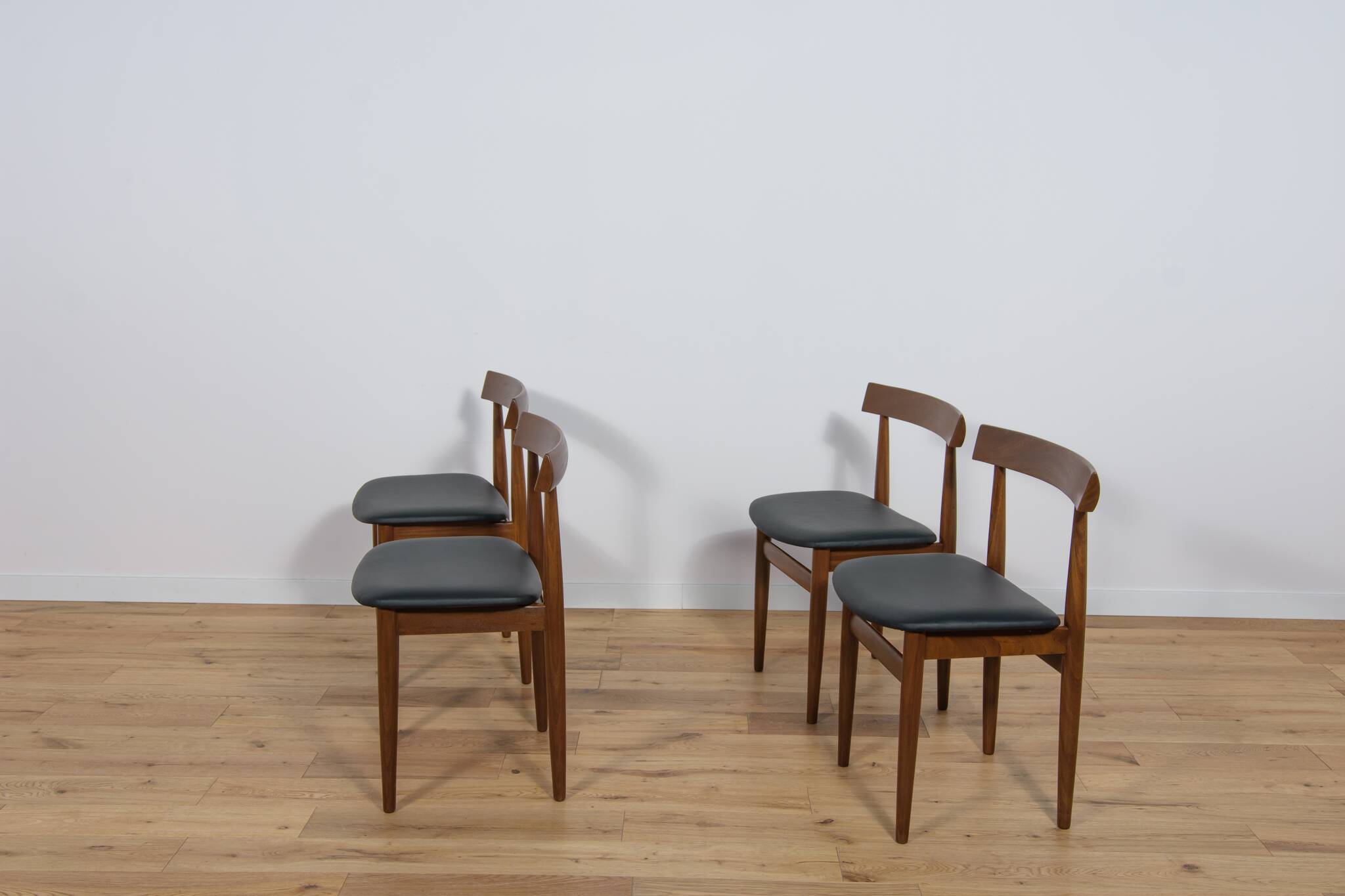 Mid-Century Teak Dining Table & Chairs by Hans Olsen for Frem Røjle, 1960s, Set of 5