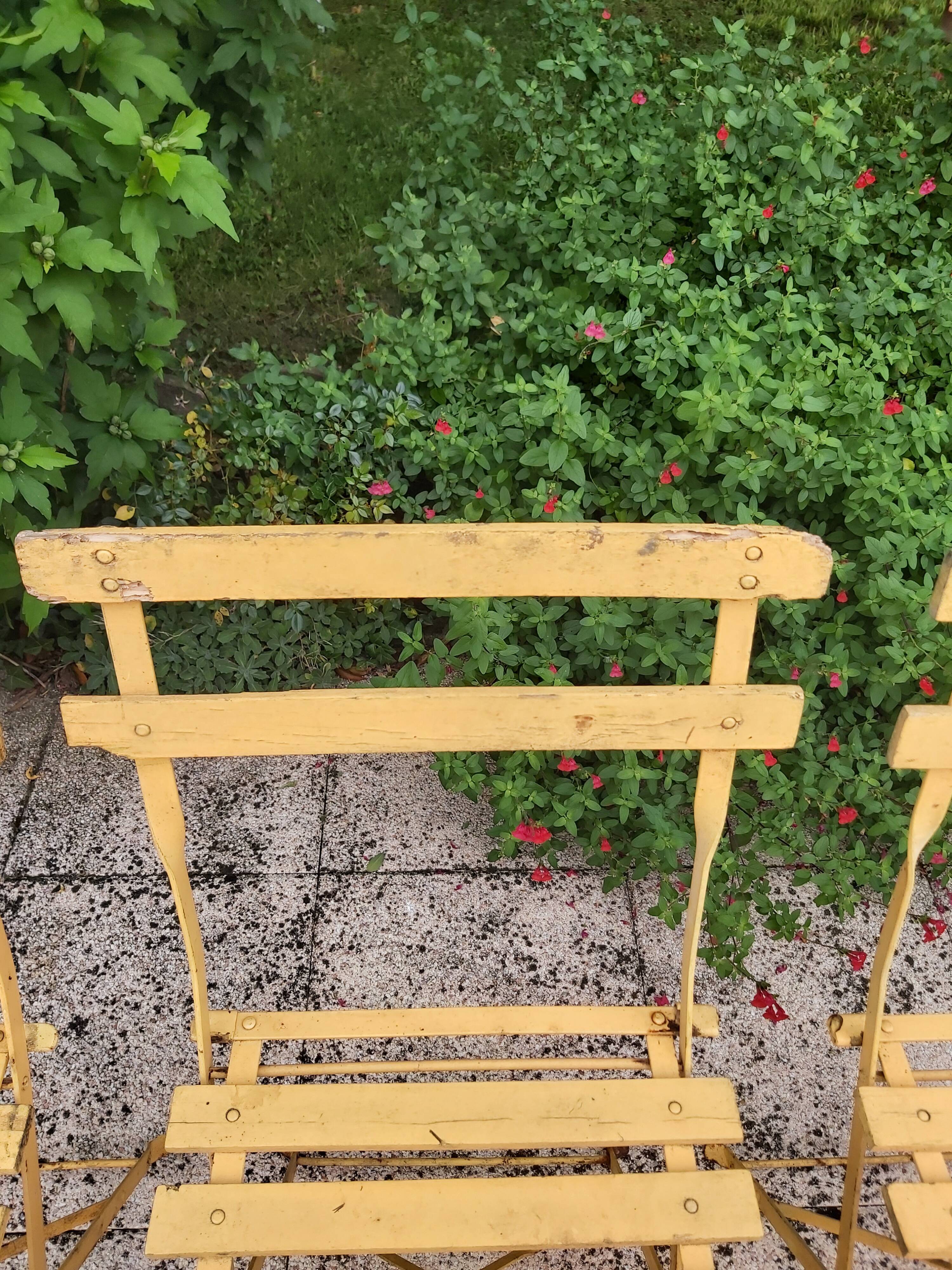 4 folding chairs 50s
