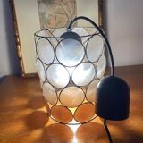 Mother-of-pearl suspension