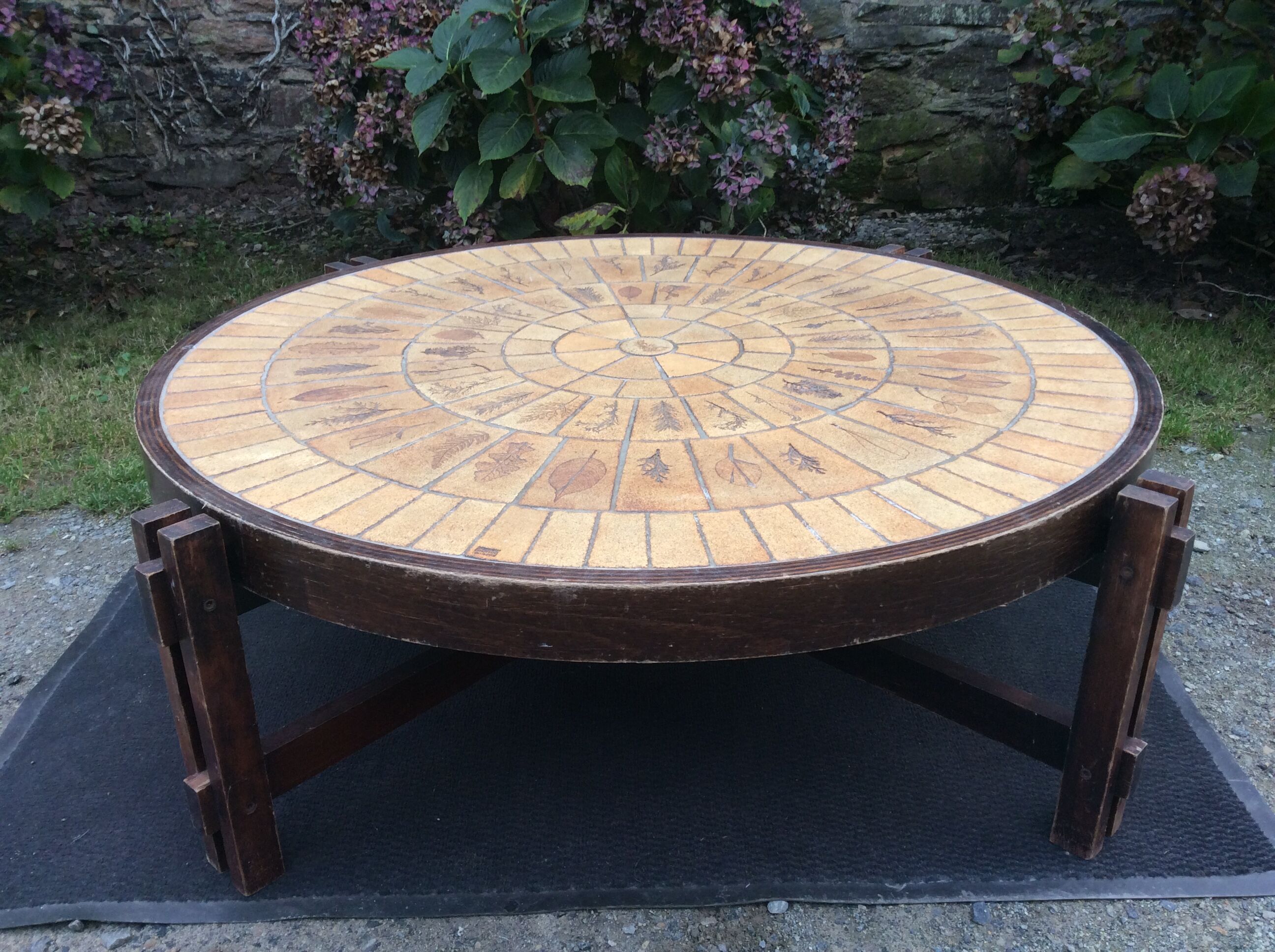 Vintage coffee table in wood and ceramic stamped Roger Capron model said garrigue aux herbiers.