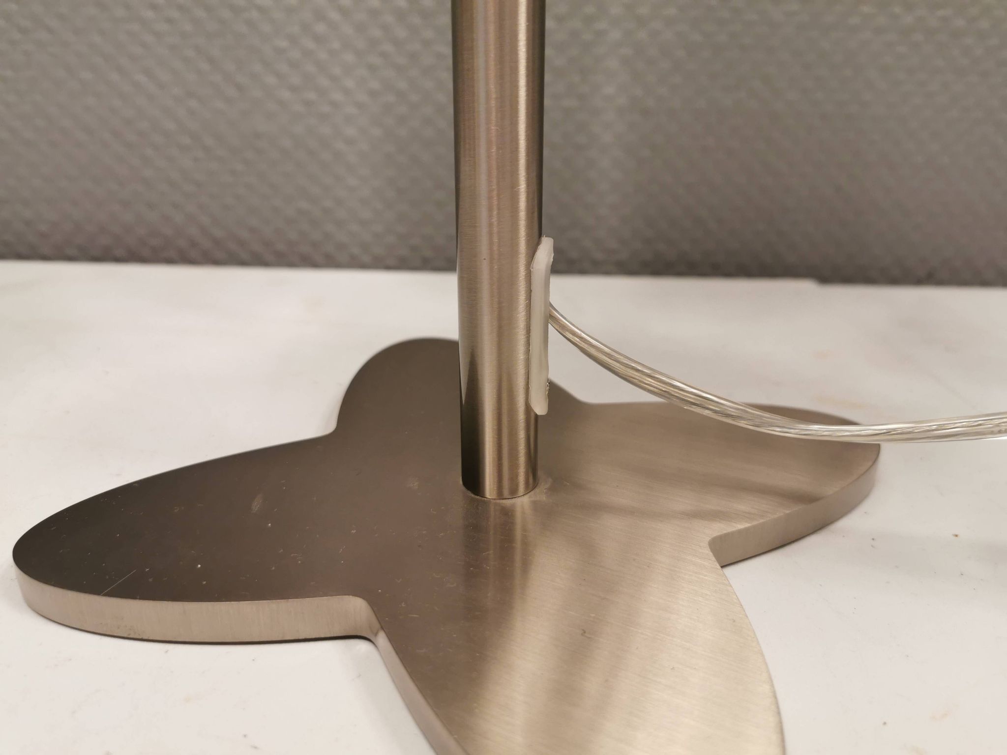 Large table lamp designed by Benny Frandsen for Frandsen Lightning in the mid-1980s.
