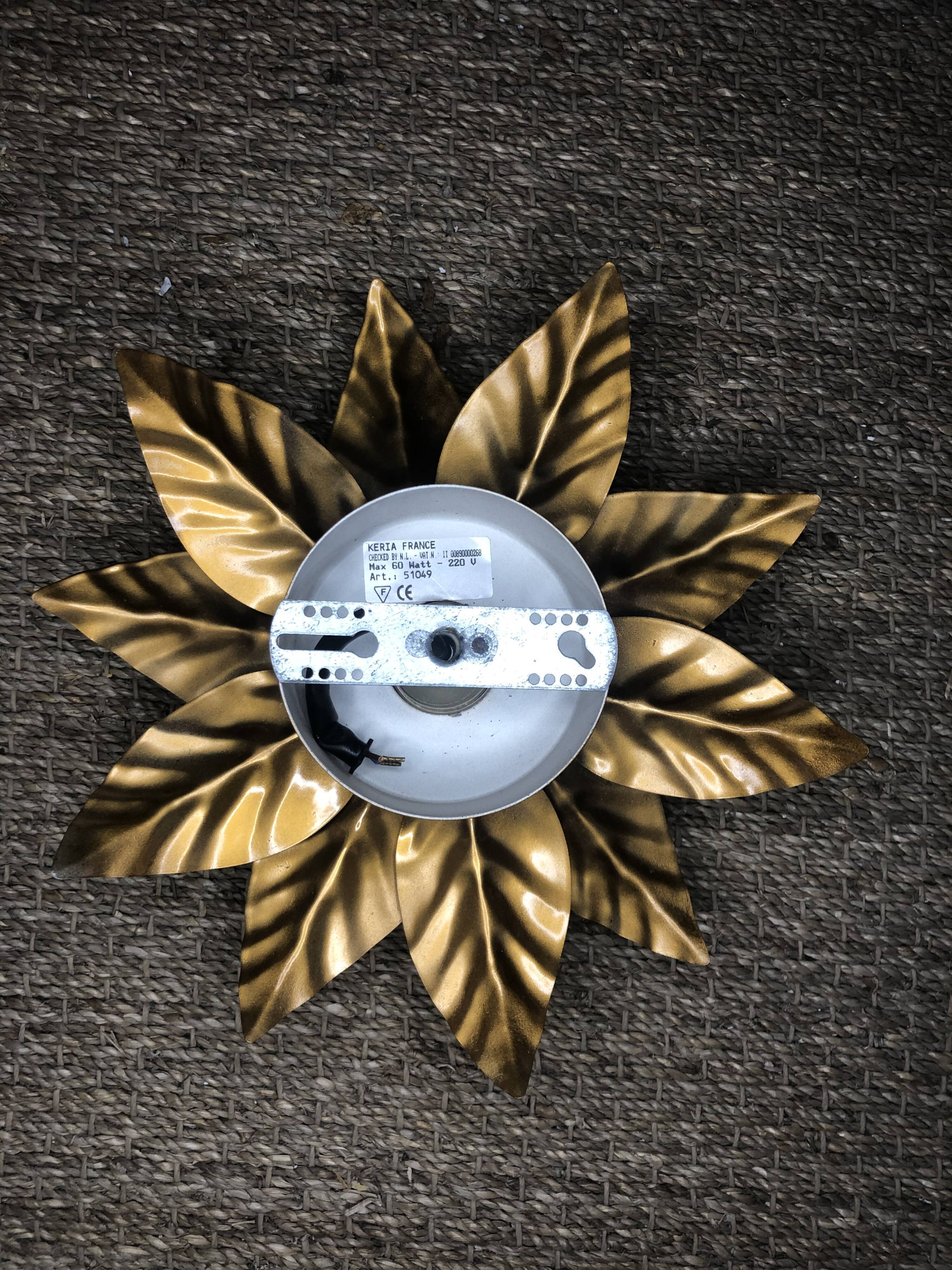 Wall light vintage gold metal flower