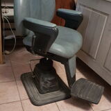 Barber's armchair