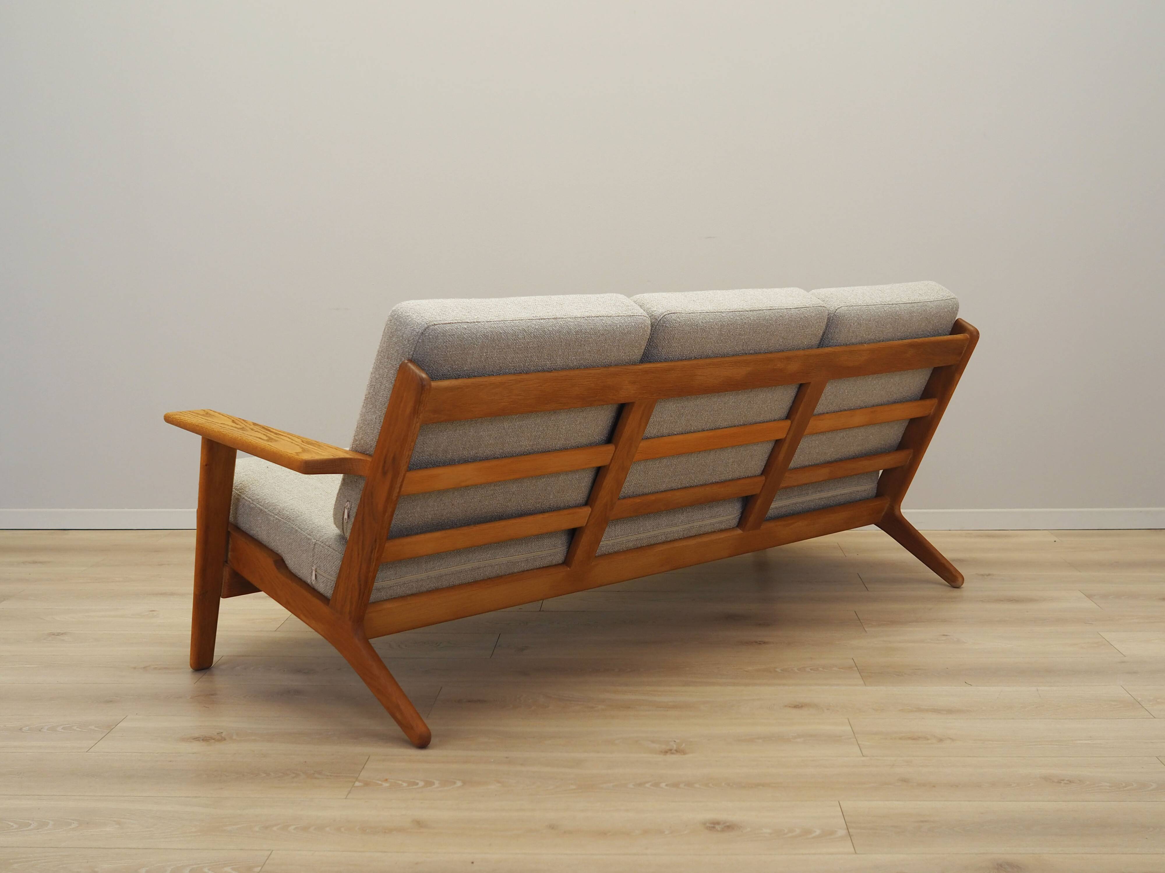Oak sofa, Danish design, 1960s, designer: Hans J. Wegner, manufacturer: Get