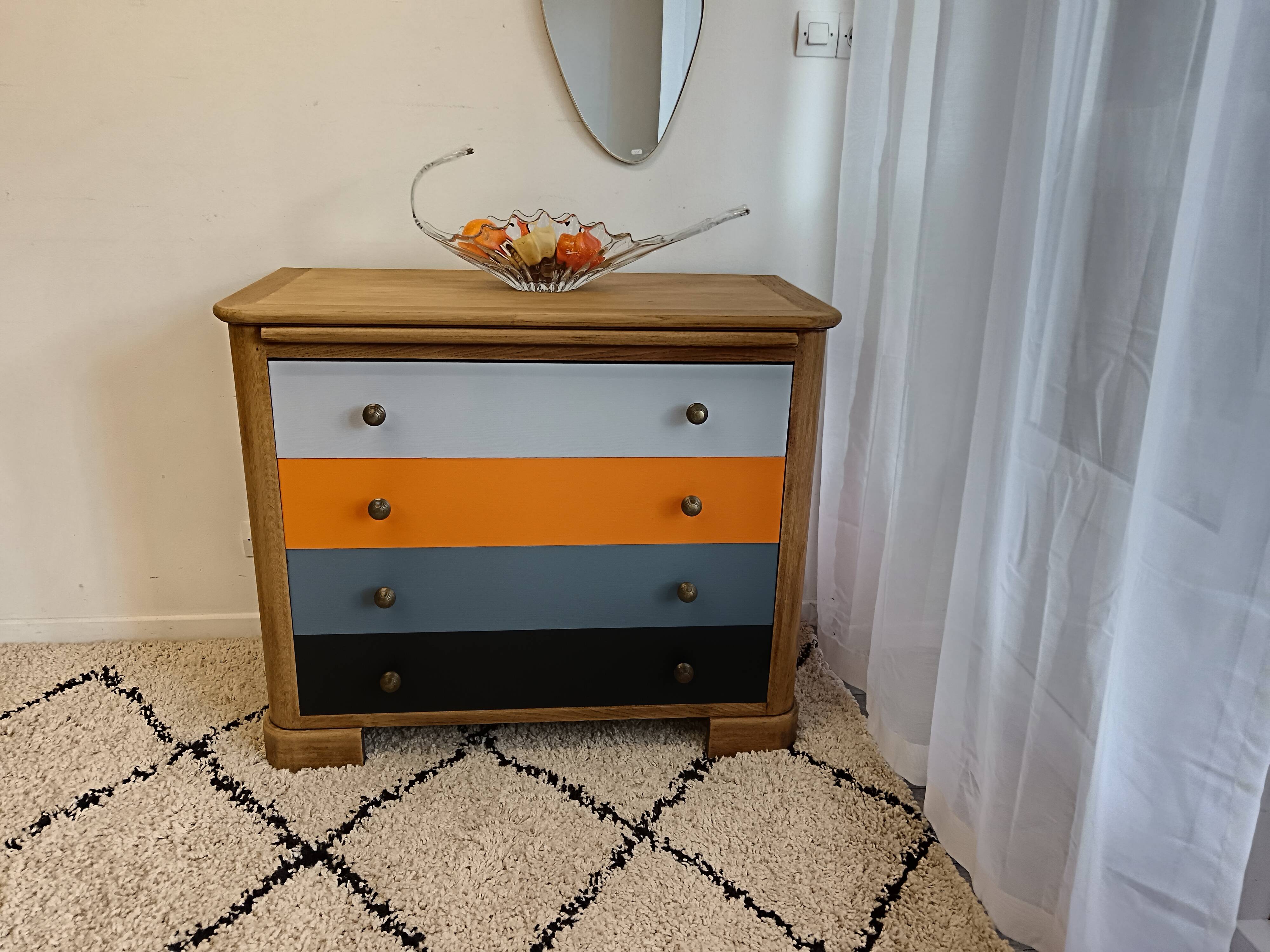 Commode vintage 4 tiroirs bois Grise, orange et bois