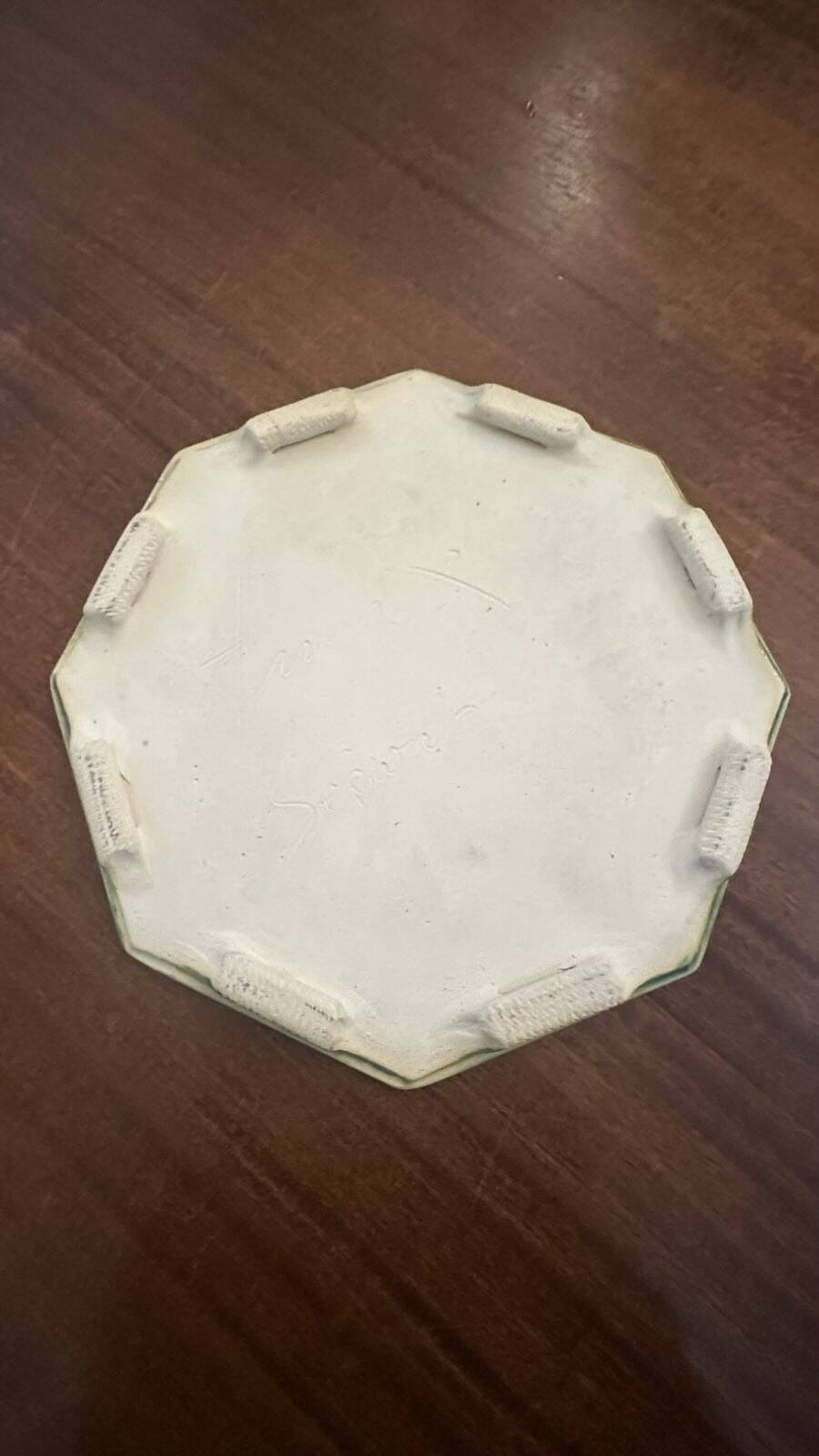 Large dessous de plat en céramique de Annick Séguret