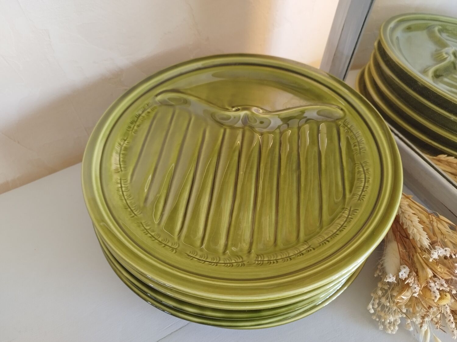 Gien ceramic asparagus plates