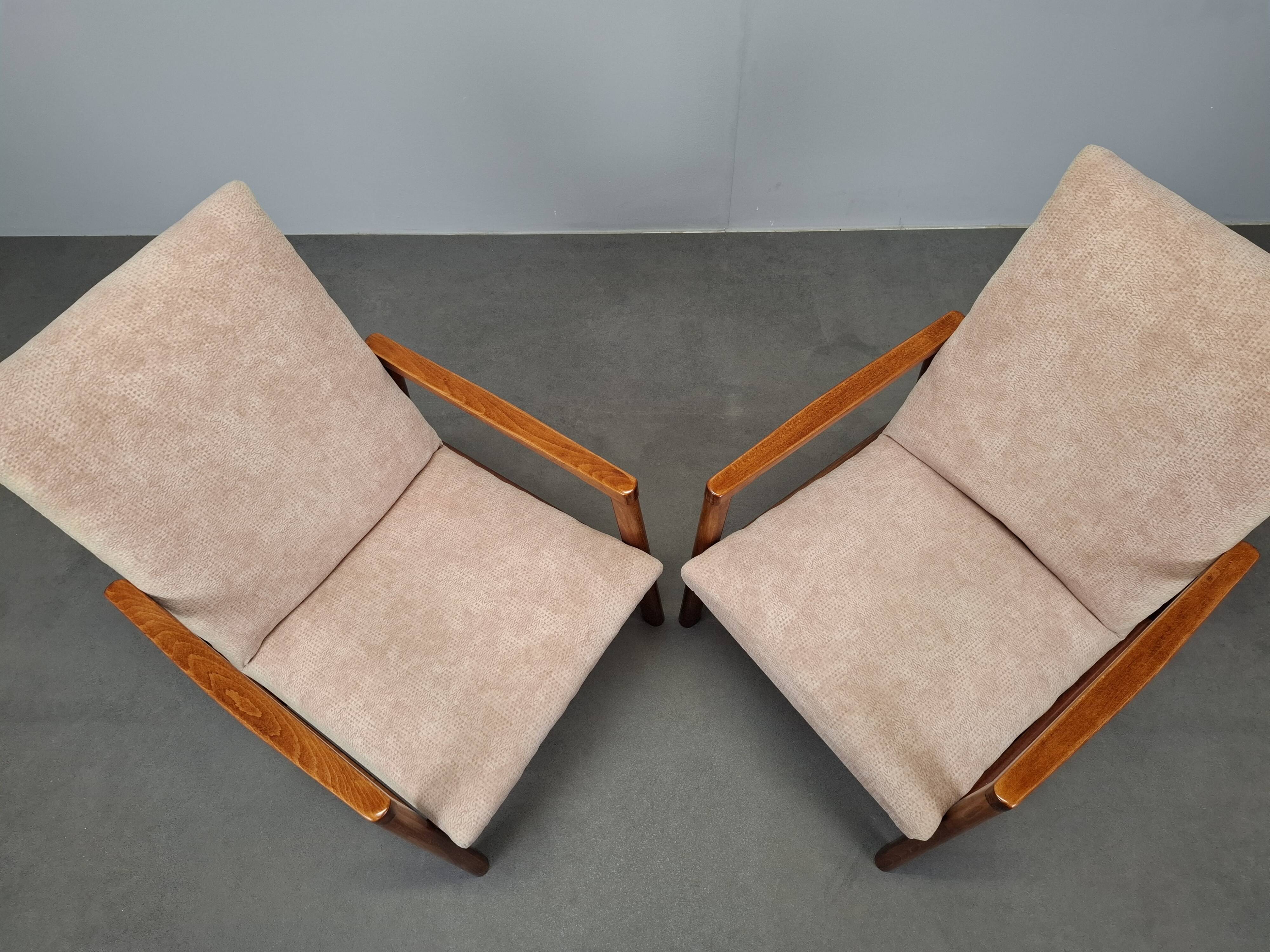 Pair of TON Mid-Century Modern Armchairs, Czechoslovakia, 1970s