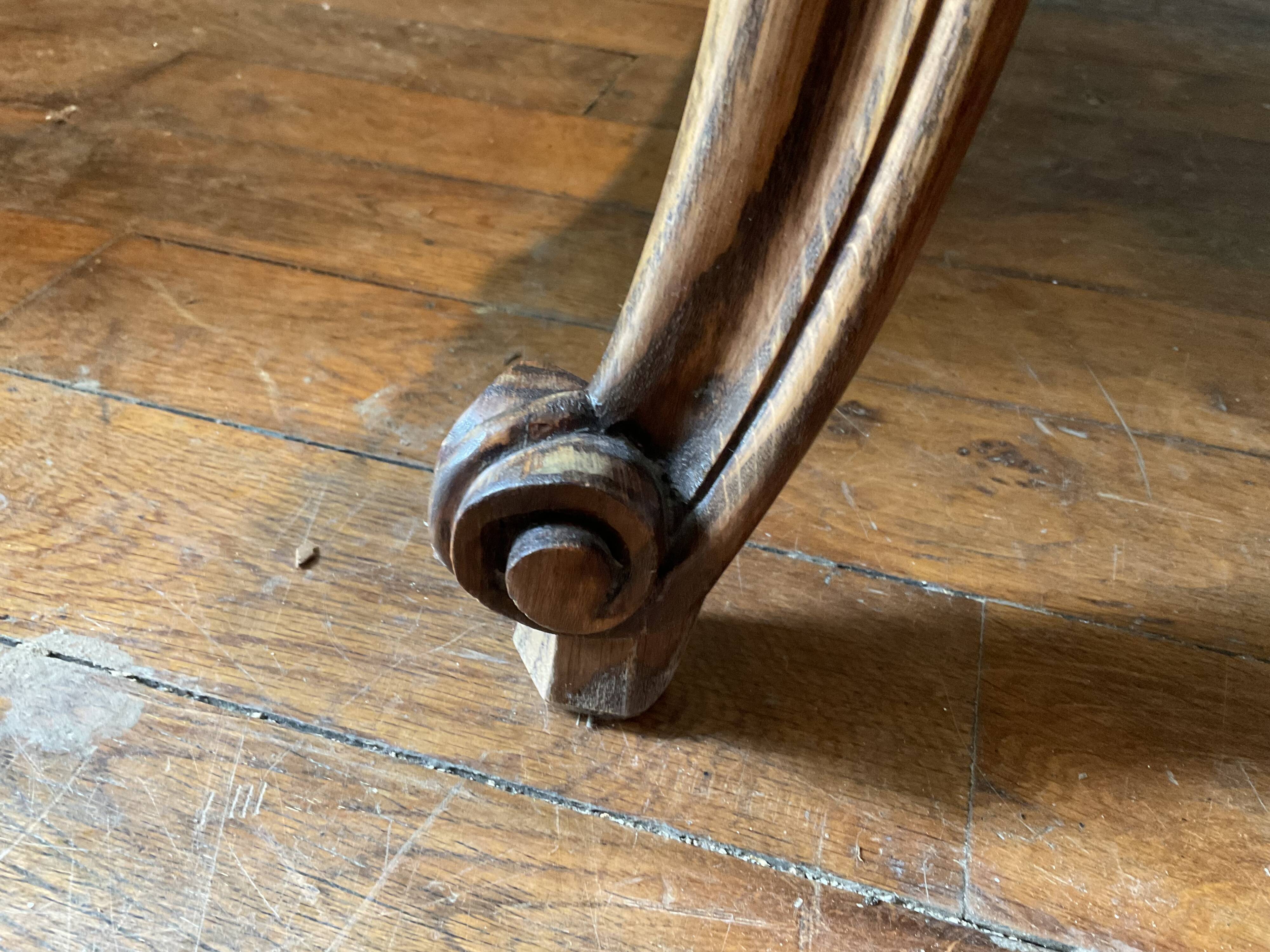 Louis XV style extendable table