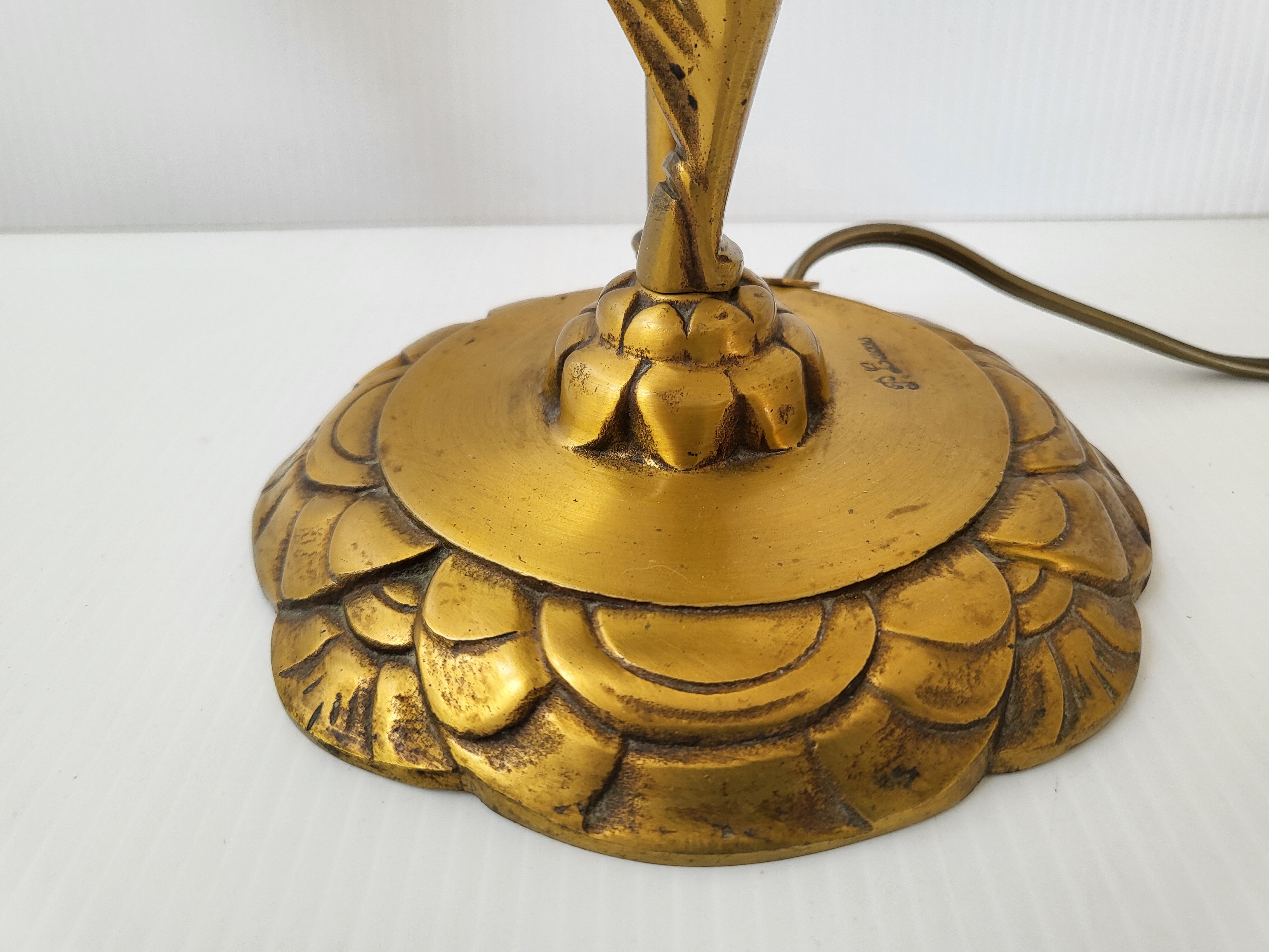 Art Deco lamp by P. Lucas in bronze