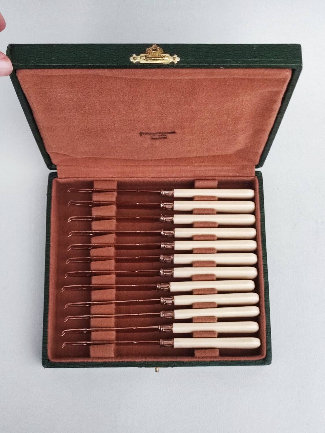 12 giltmetal cheese knives